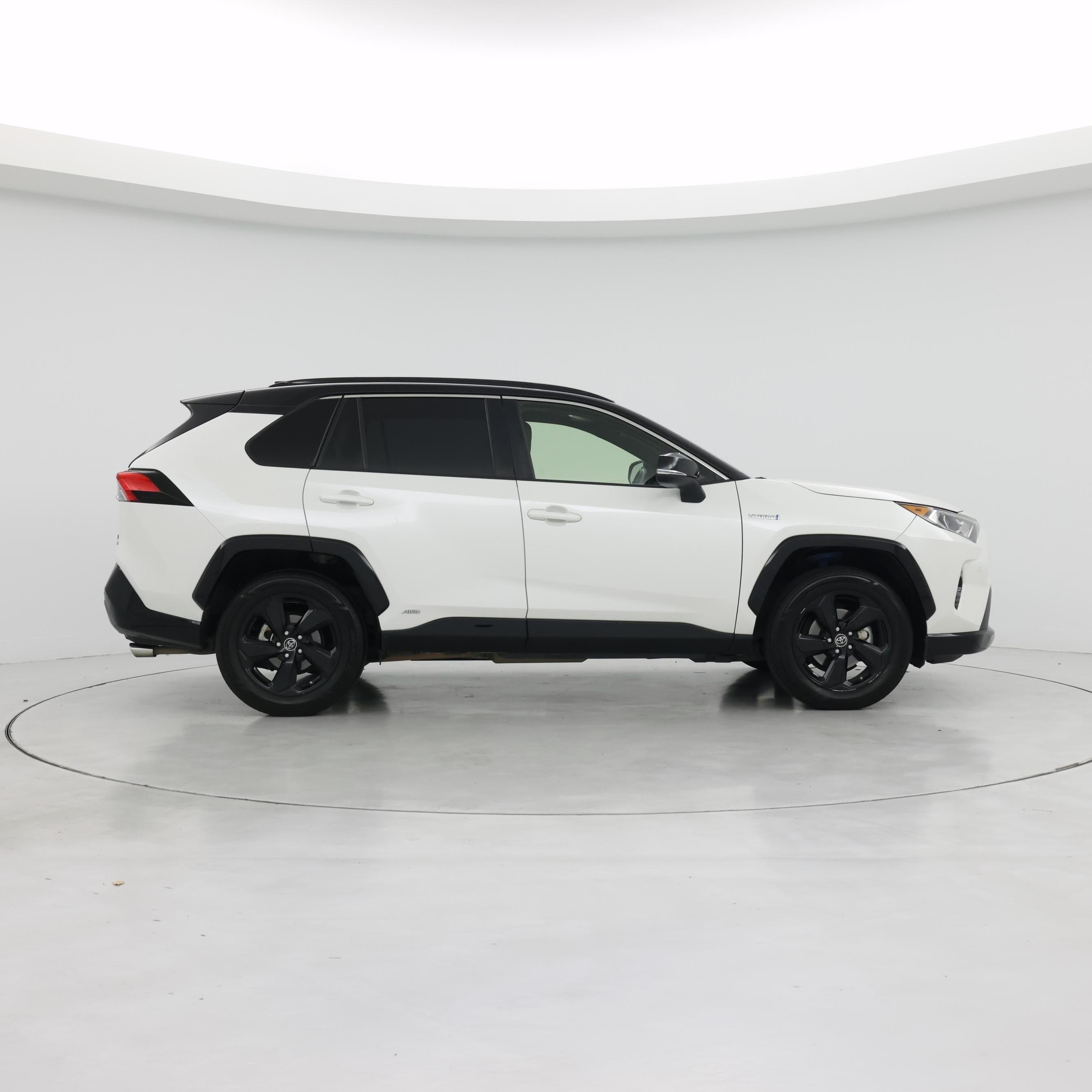 Thumbnail: 2019 Toyota RAV4 - 7