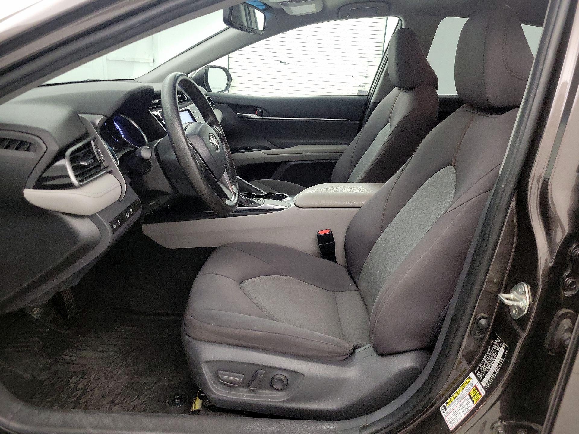 Thumbnail: 2019 Toyota Camry - 11