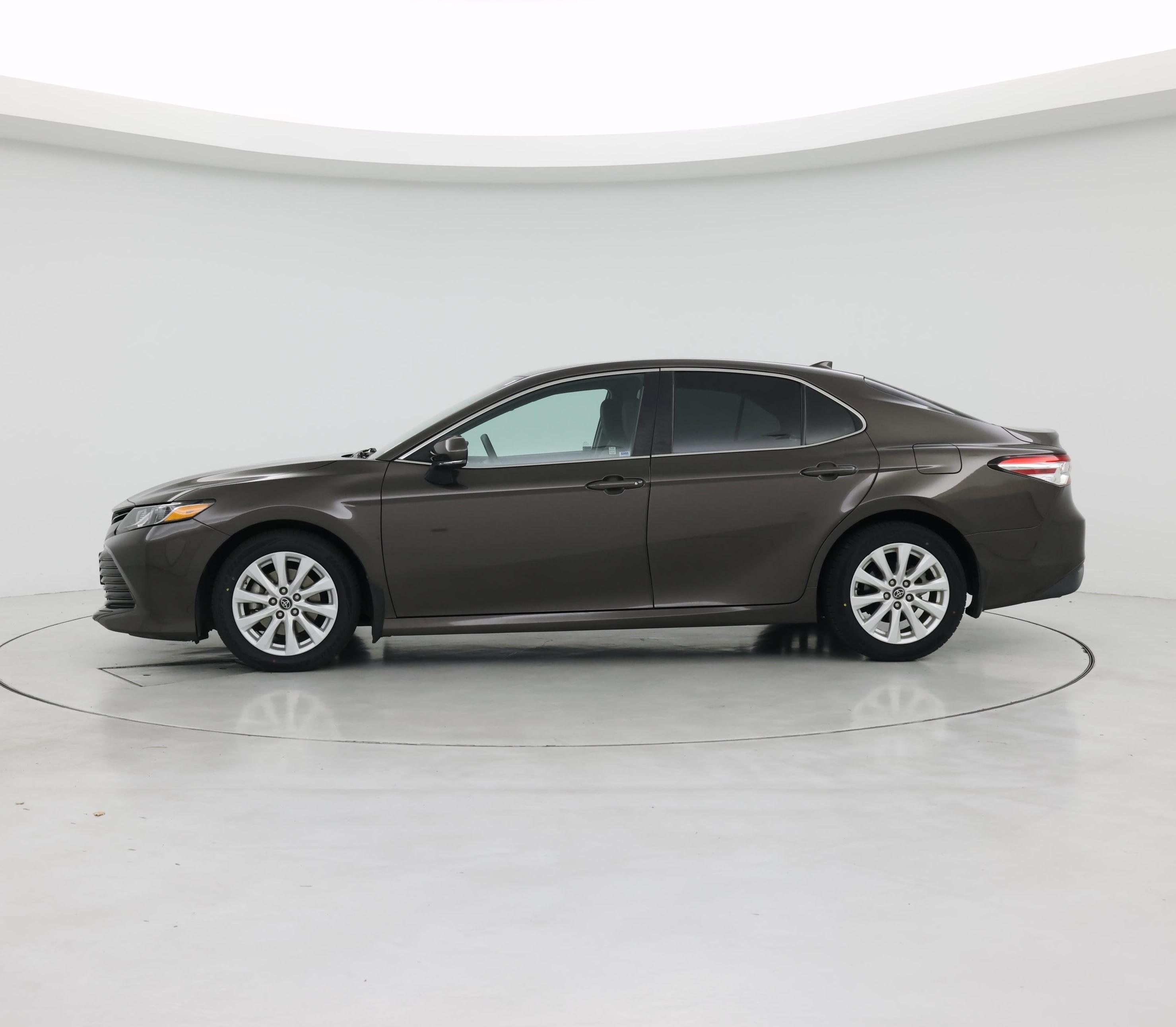 Thumbnail: 2019 Toyota Camry - 3