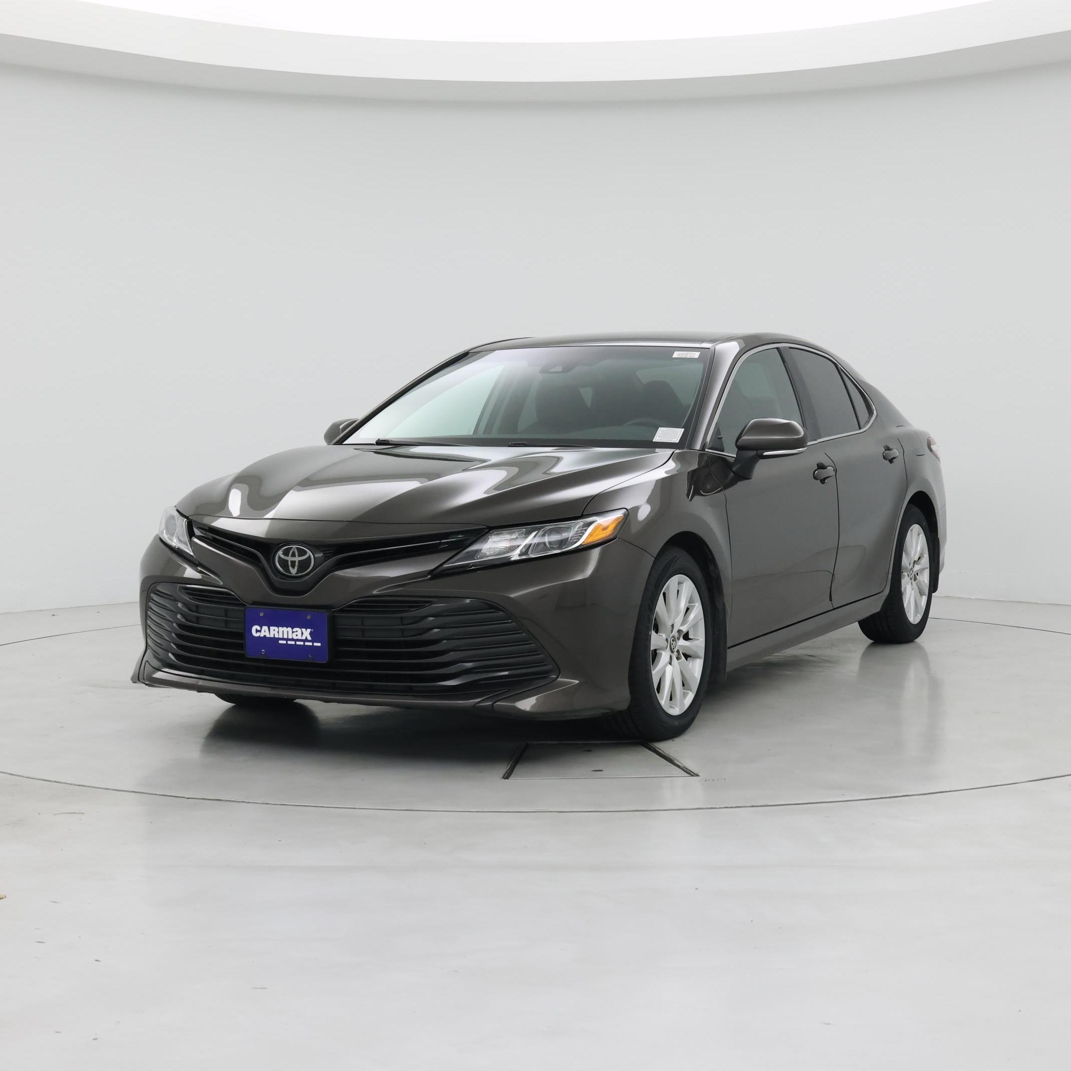 Thumbnail: 2019 Toyota Camry - 4