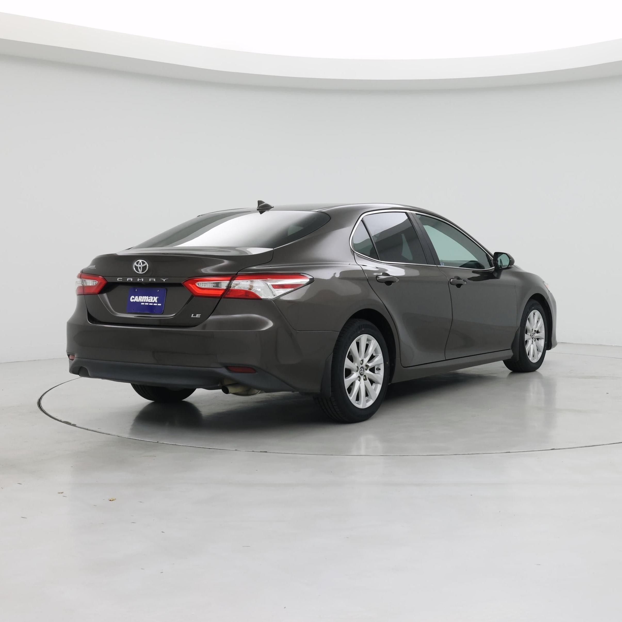Thumbnail: 2019 Toyota Camry - 8