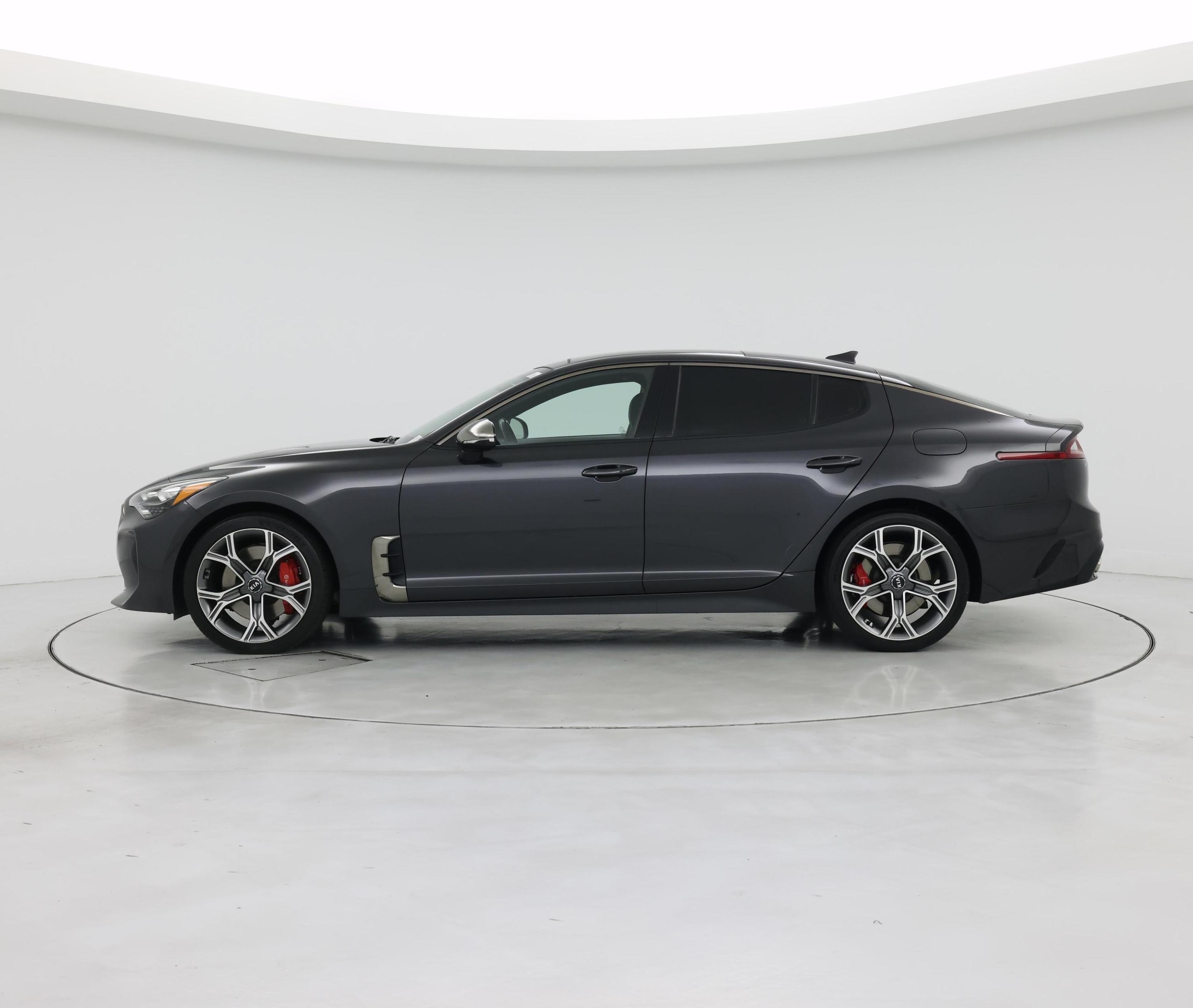 Thumbnail: 2019 Kia Stinger - 3