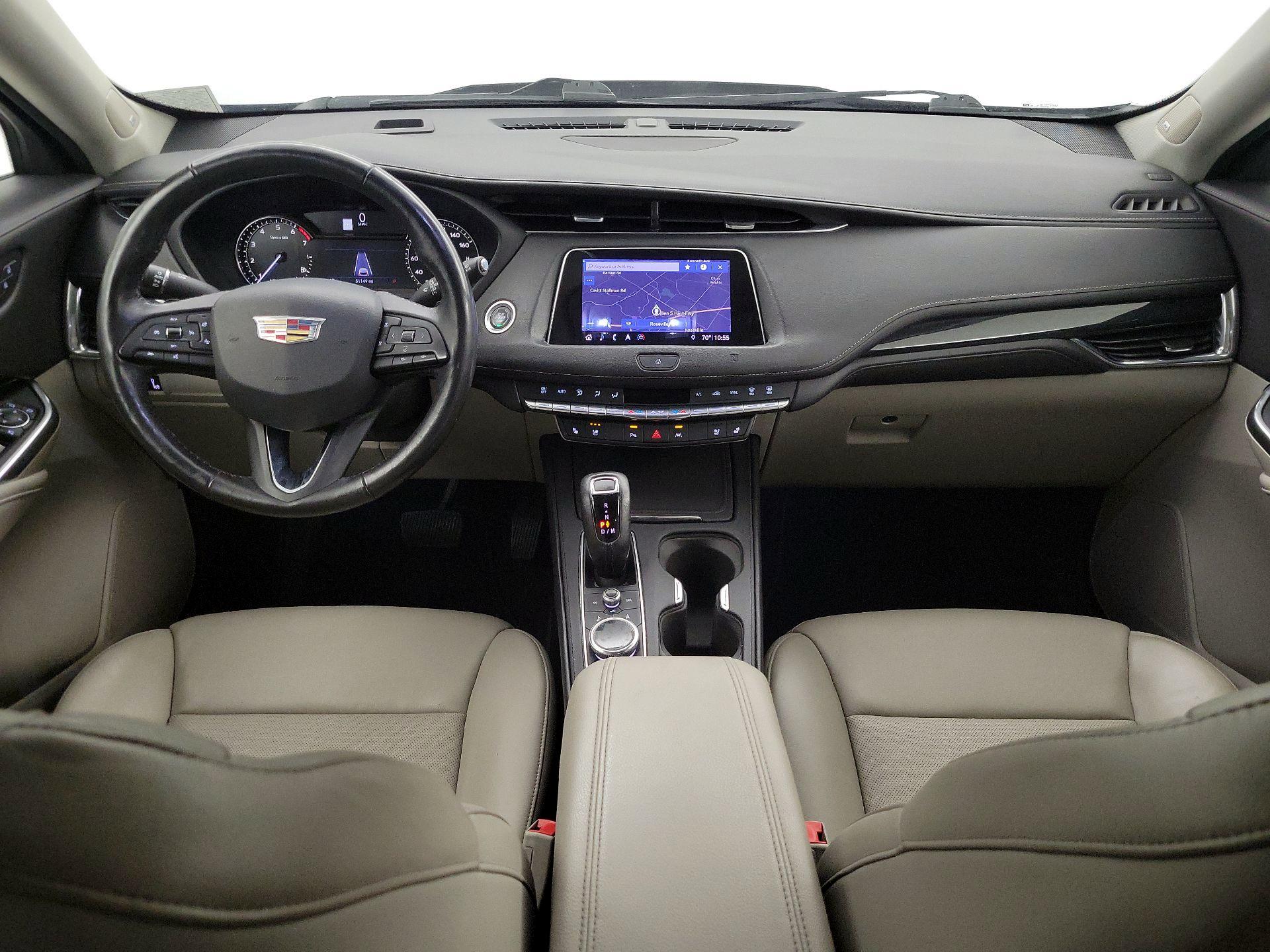 Thumbnail: 2019 Cadillac XT4 - 9