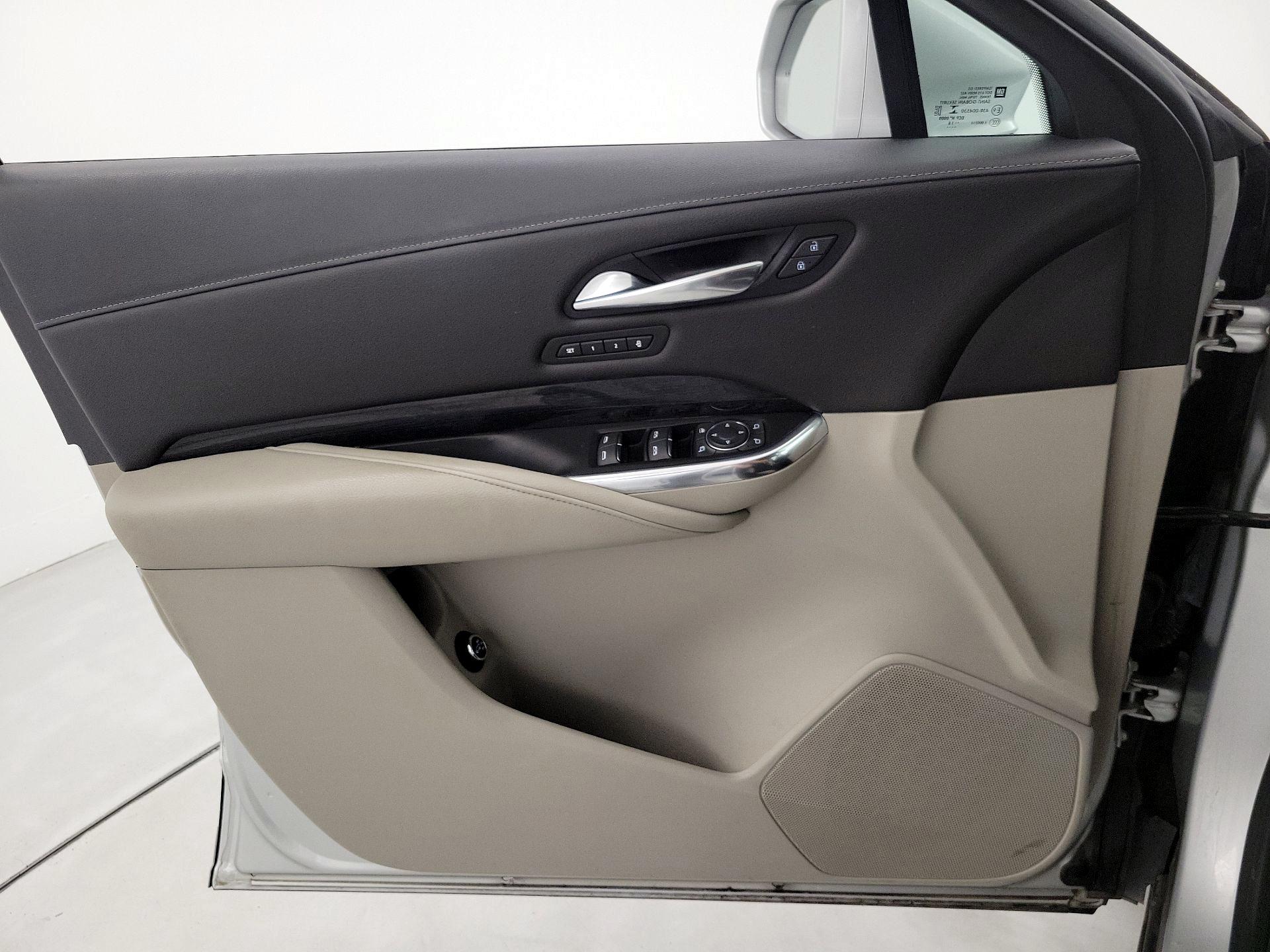 Thumbnail: 2019 Cadillac XT4 - 12