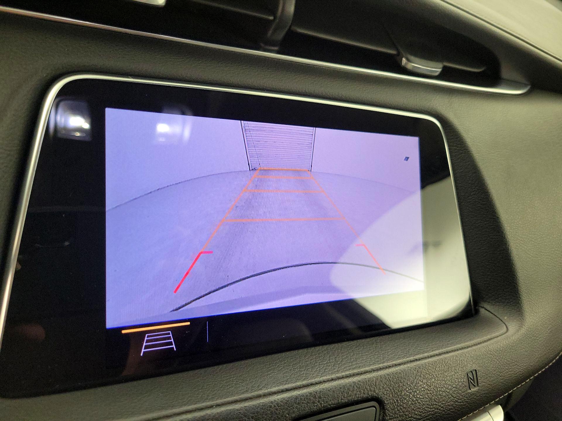 Thumbnail: 2019 Cadillac XT4 - 14