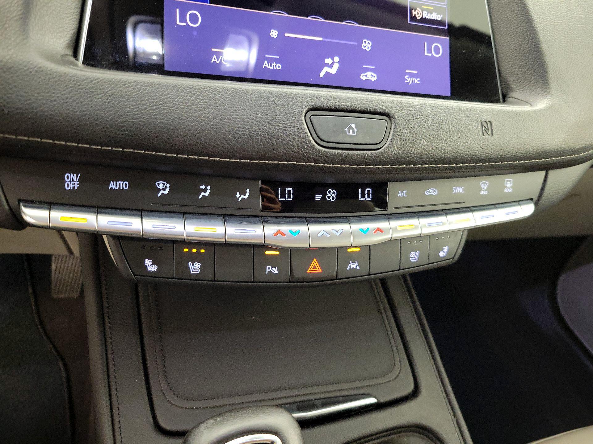 Thumbnail: 2019 Cadillac XT4 - 16