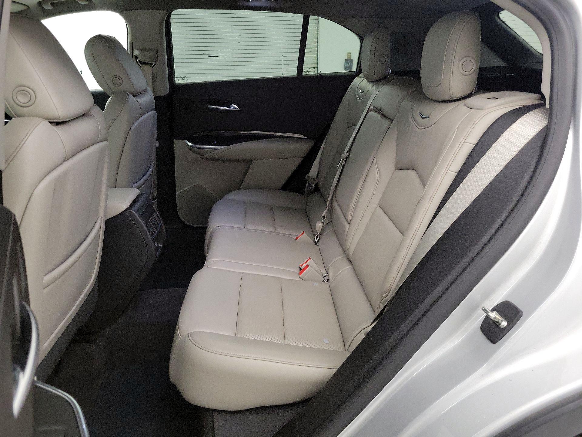 Thumbnail: 2019 Cadillac XT4 - 19