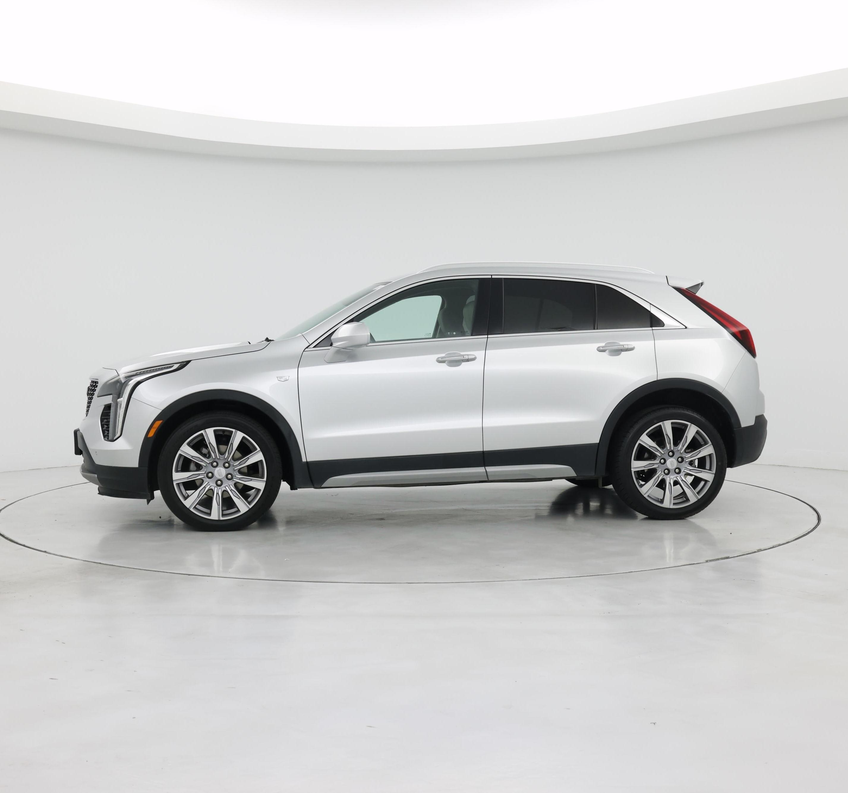 Thumbnail: 2019 Cadillac XT4 - 3
