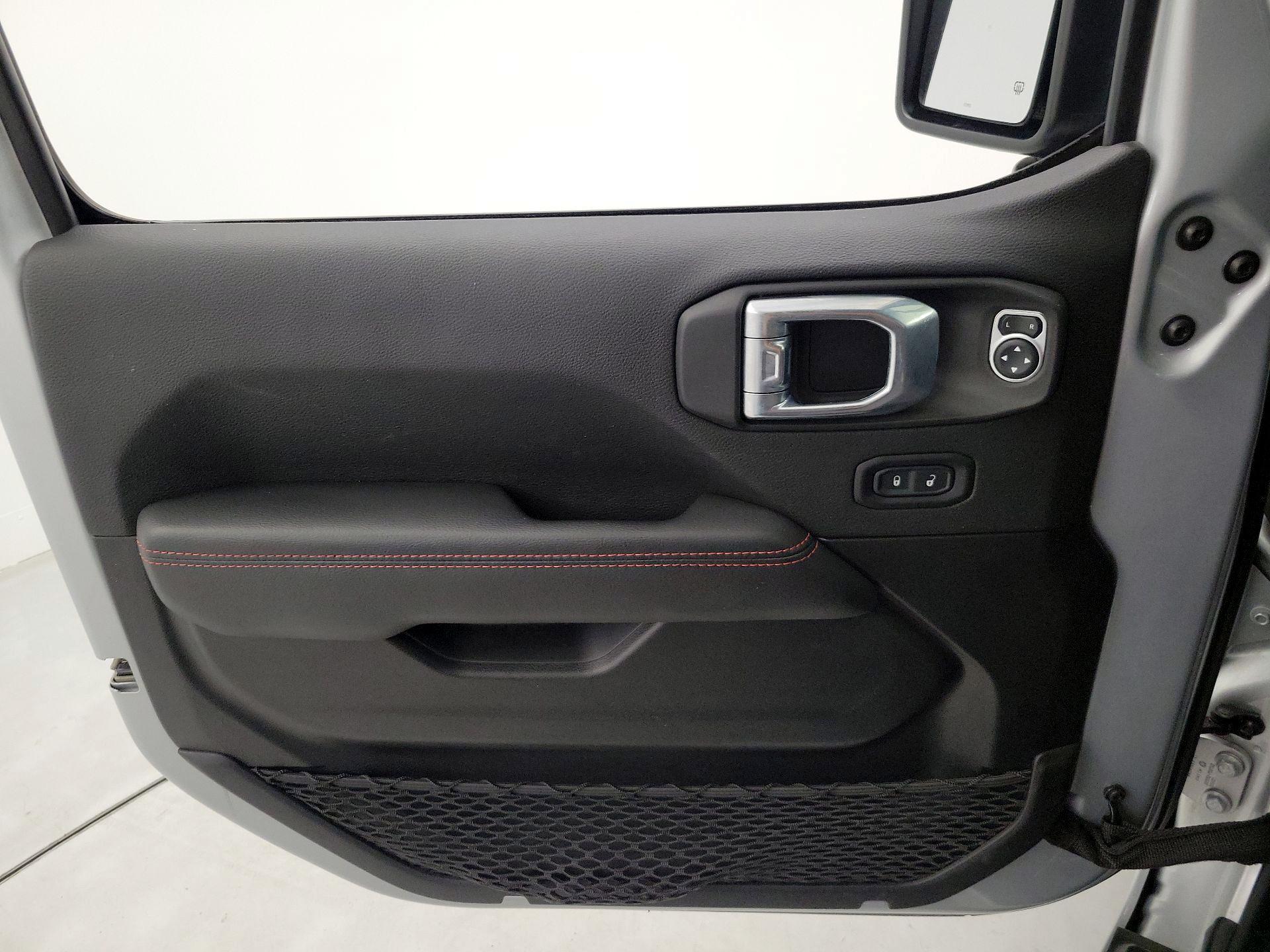 Thumbnail: 2022 Jeep Wrangler - 12