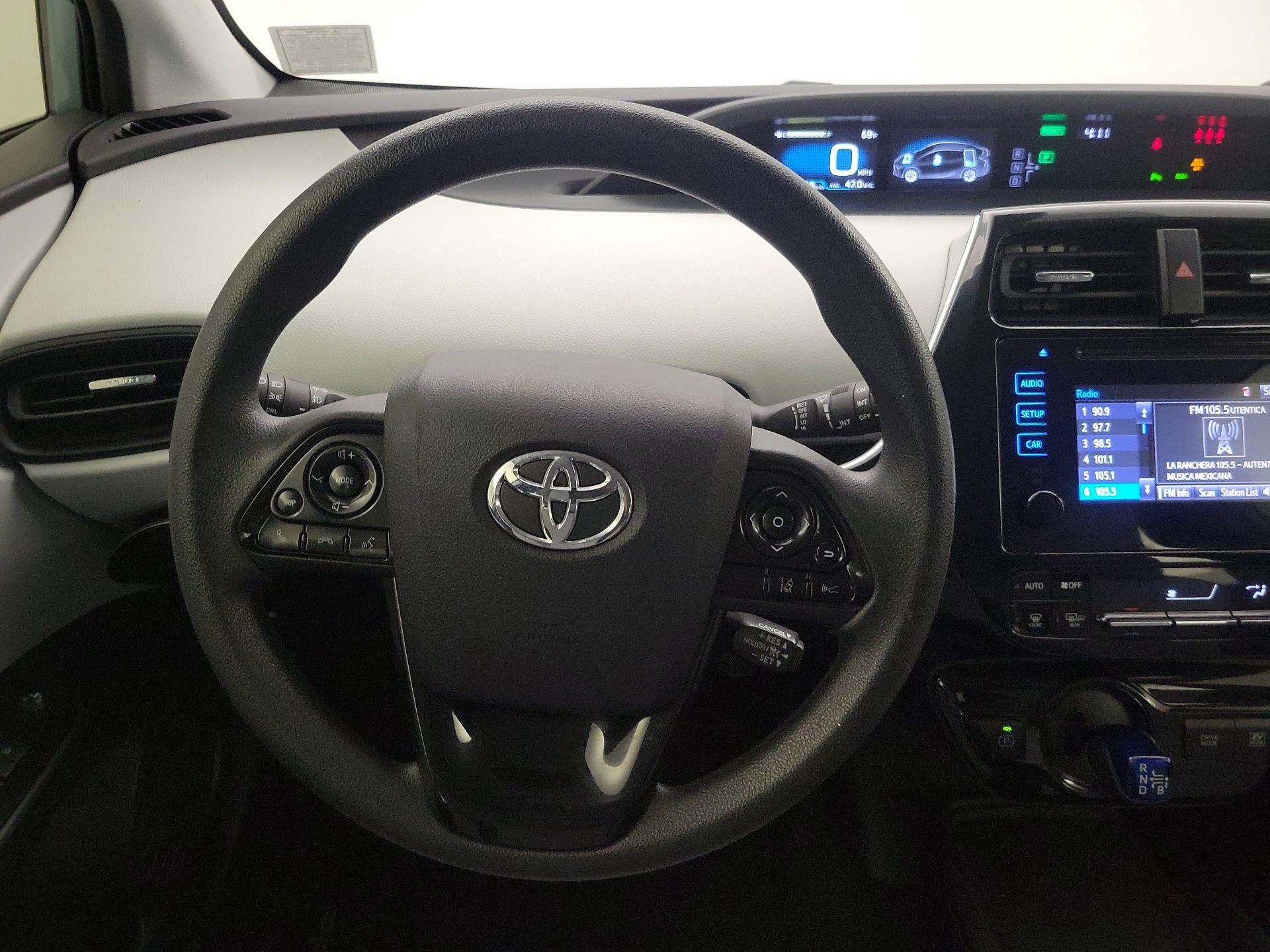 Thumbnail: 2019 Toyota Prius - 10