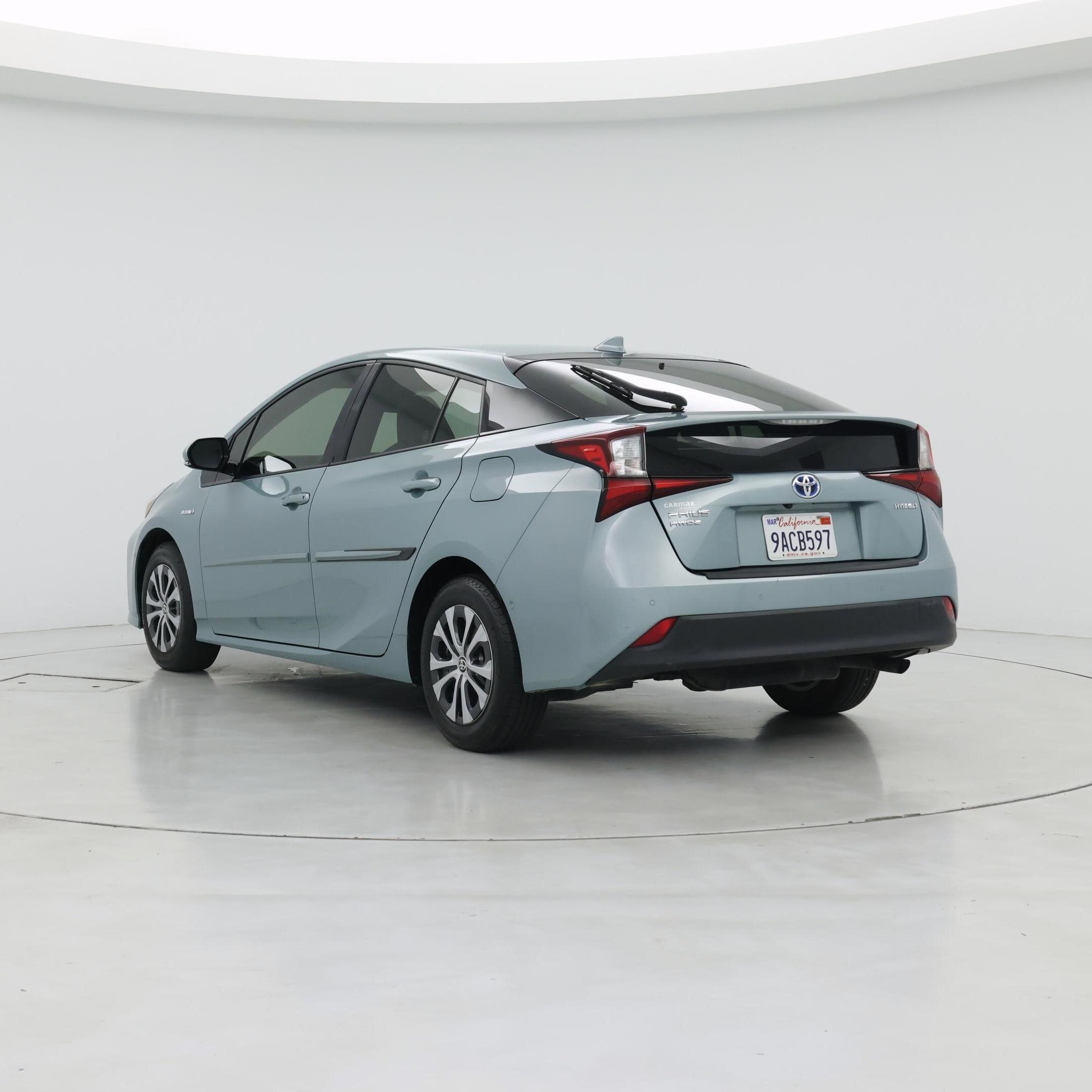 Thumbnail: 2019 Toyota Prius - 2
