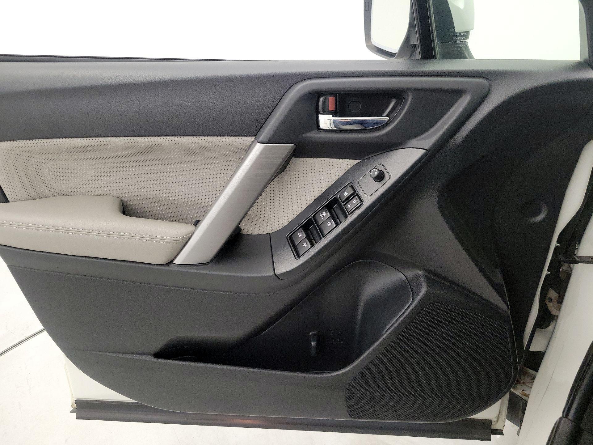 Thumbnail: 2016 Subaru Forester - 12