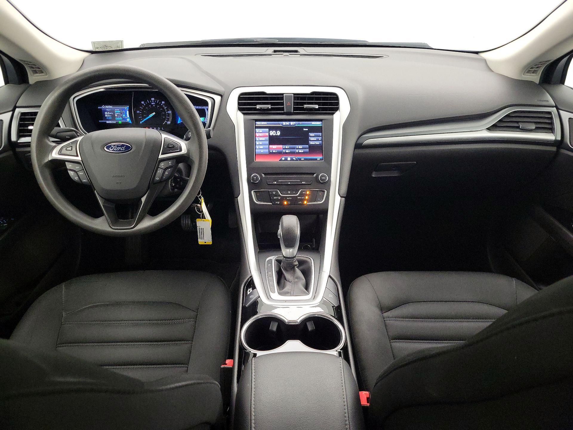 Thumbnail: 2016 Ford Fusion - 9