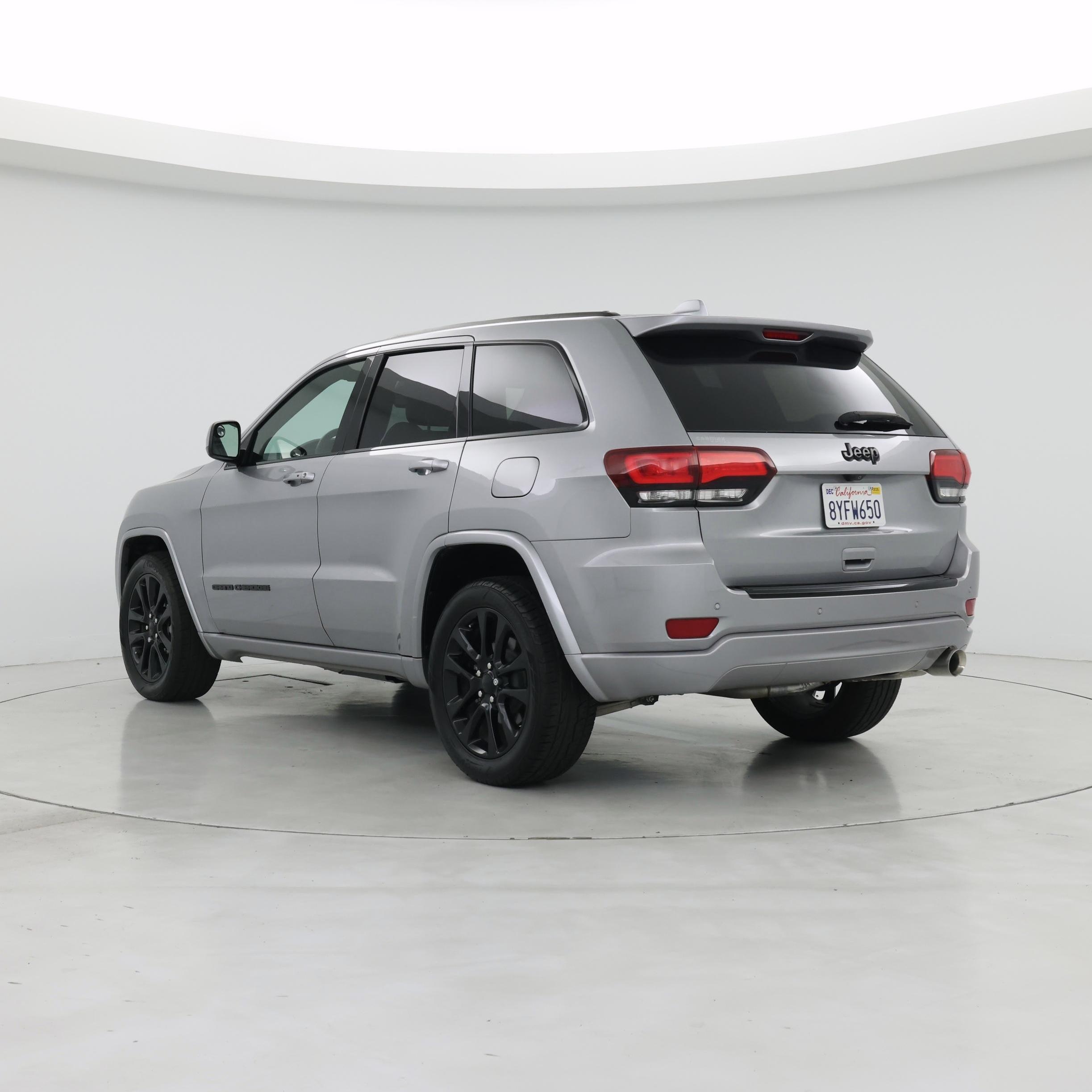 Thumbnail: 2018 Jeep Grand Cherokee - 2
