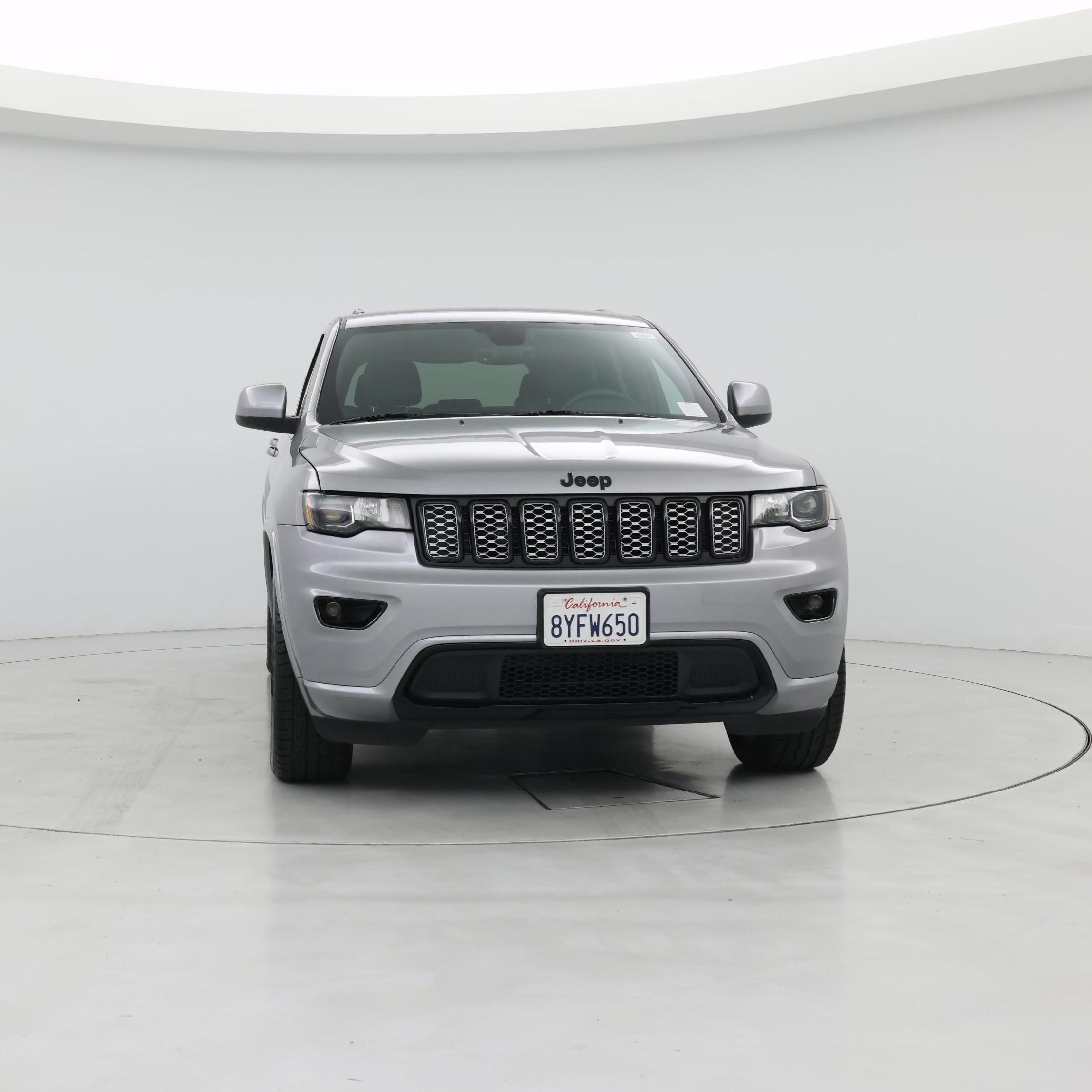 Thumbnail: 2018 Jeep Grand Cherokee - 5