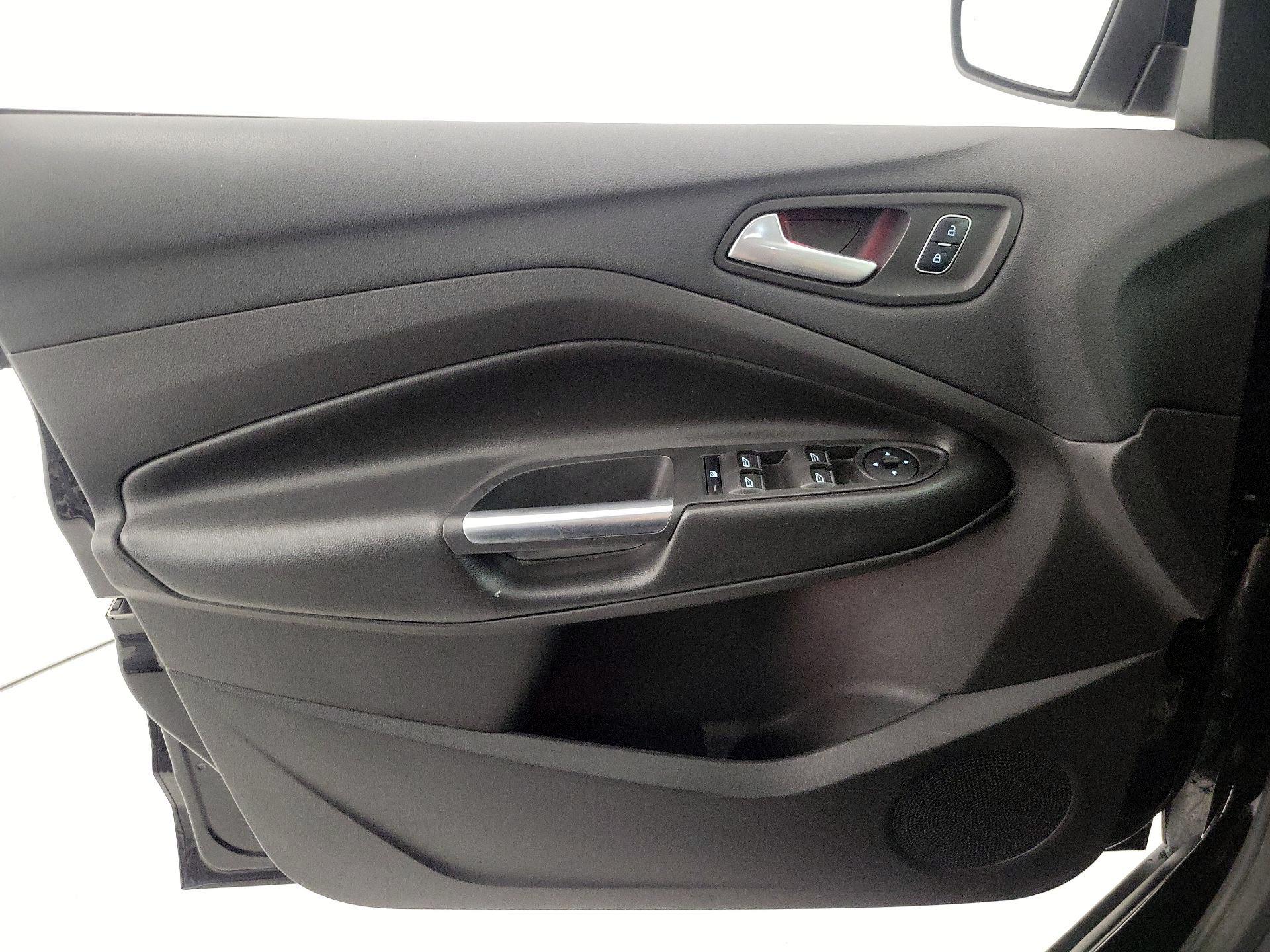 Thumbnail: 2017 Ford C-Max - 12