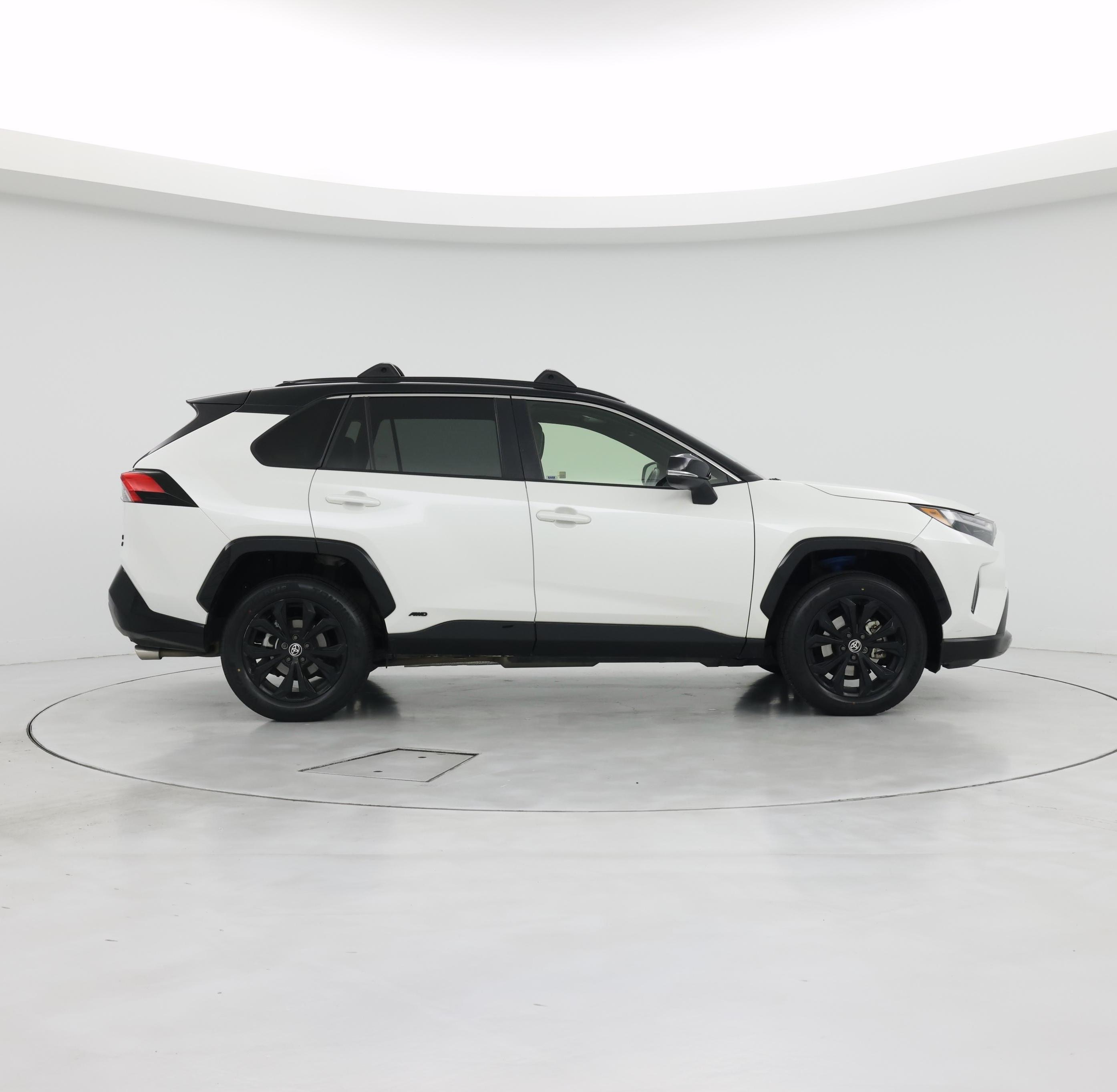 Thumbnail: 2022 Toyota RAV4 - 7