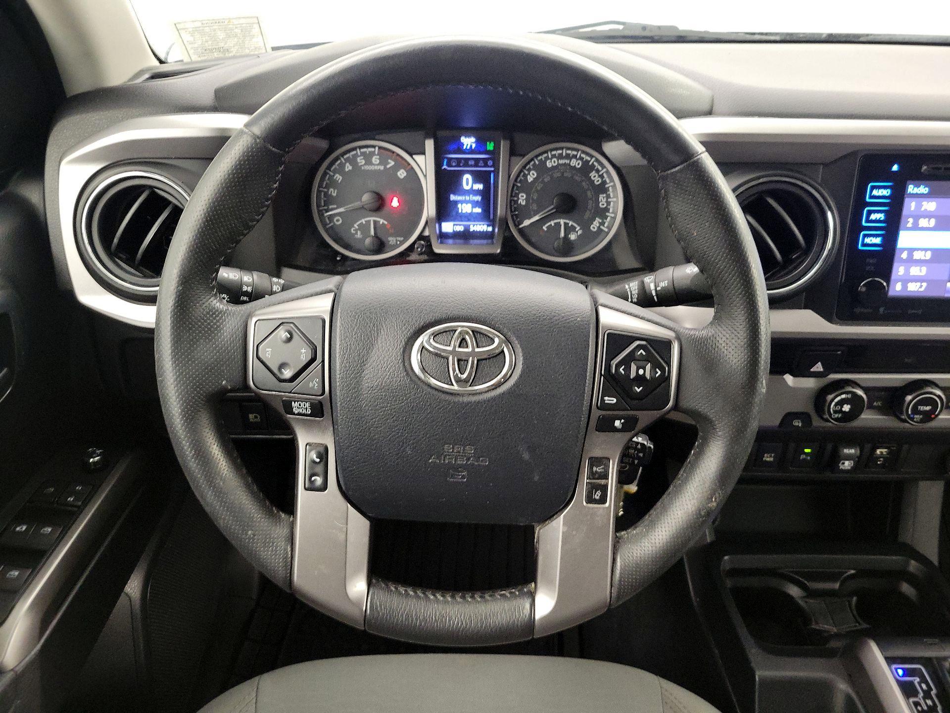 Thumbnail: 2018 Toyota Tacoma - 10