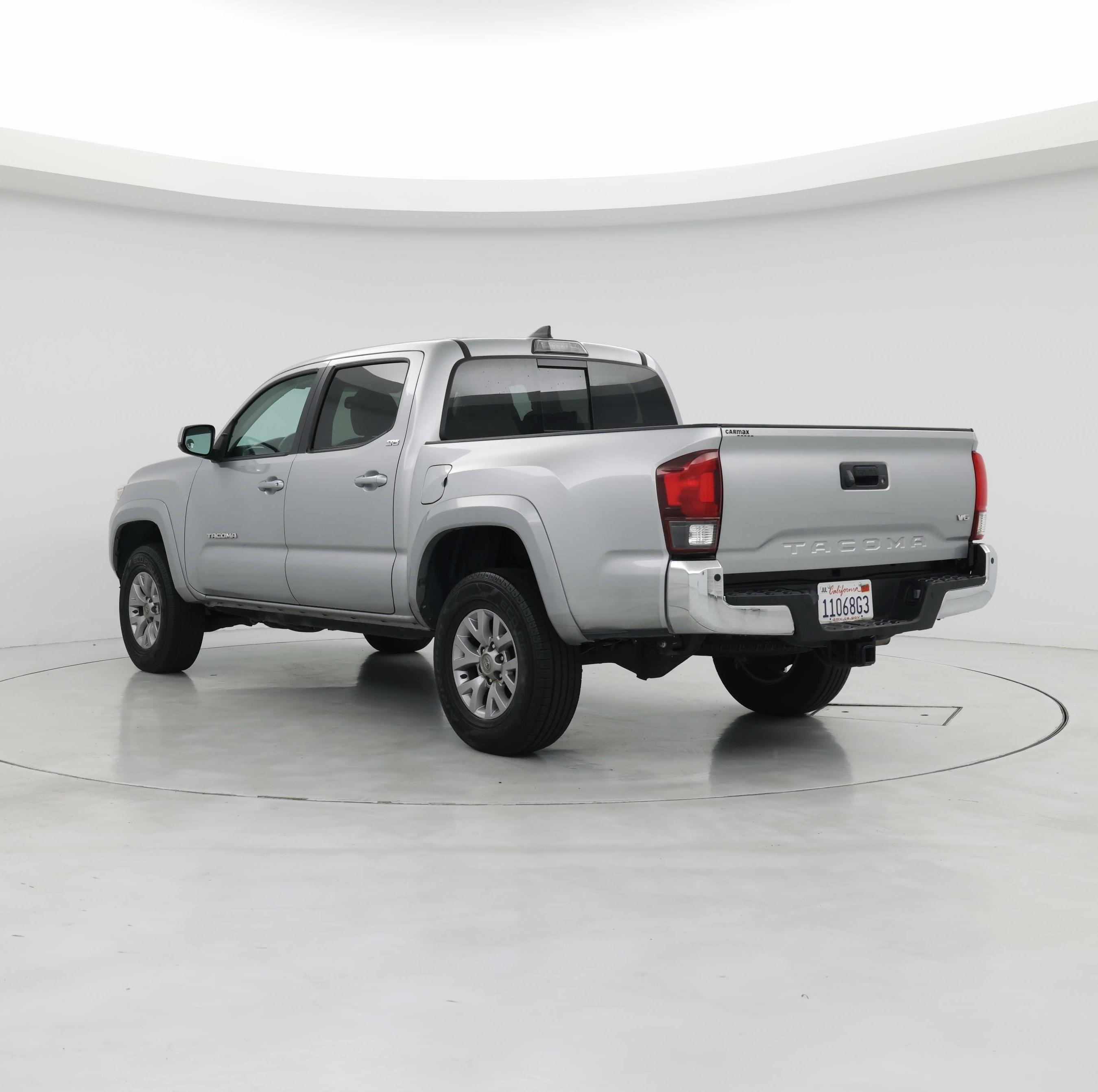 Thumbnail: 2018 Toyota Tacoma - 2