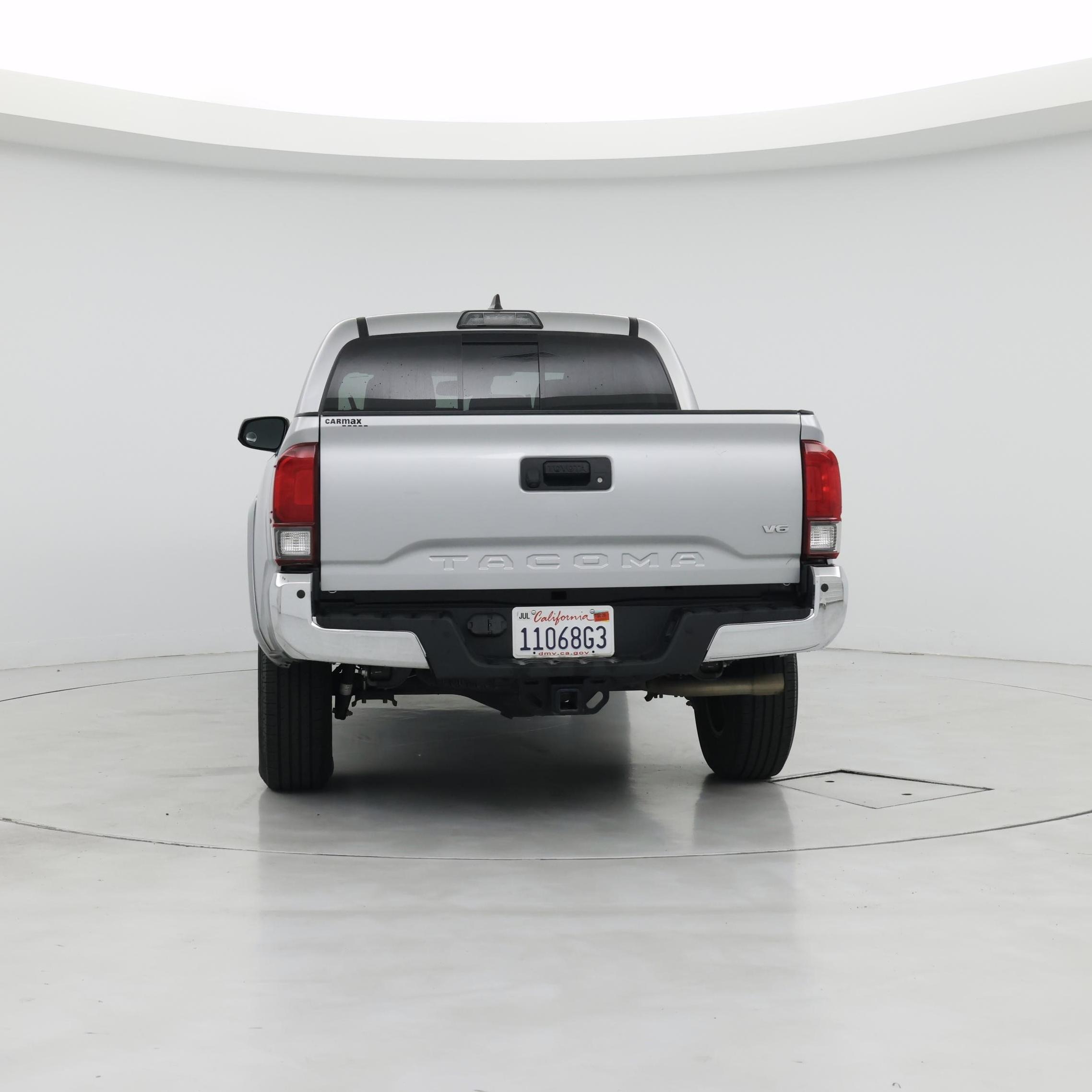 Thumbnail: 2018 Toyota Tacoma - 6