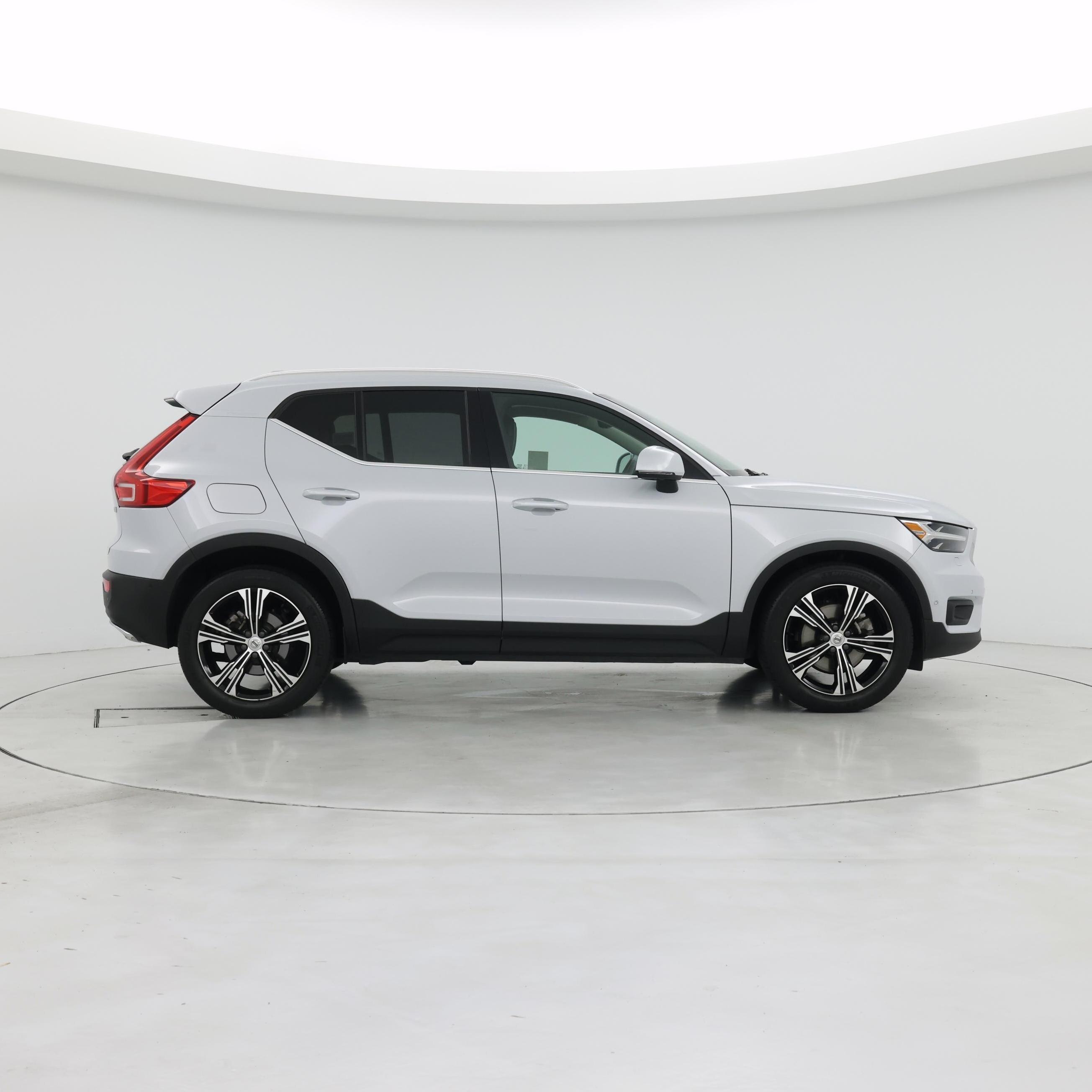 Thumbnail: 2020 Volvo XC40 - 7