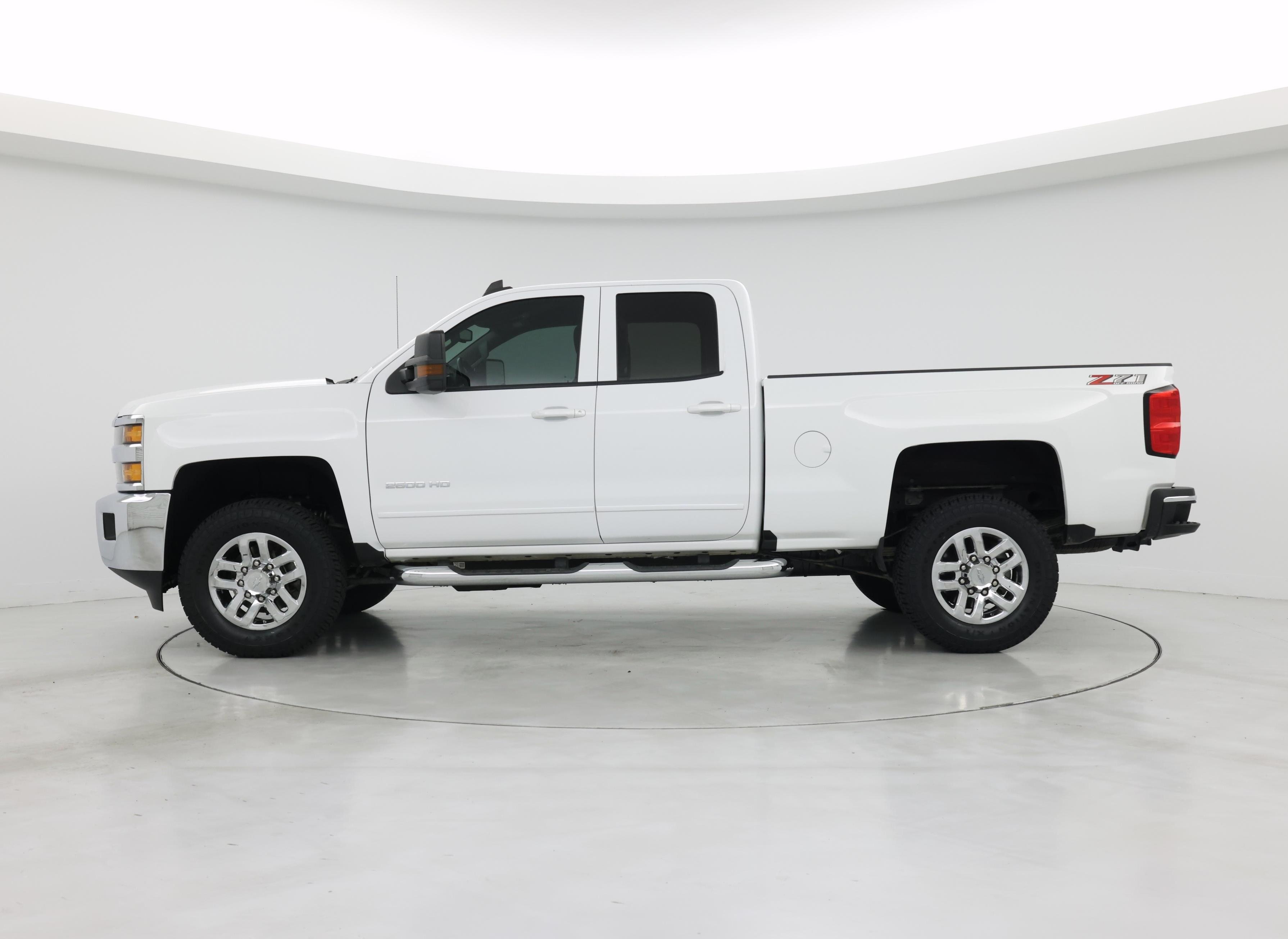 Thumbnail: 2018 Chevrolet Silverado 2500 - 3