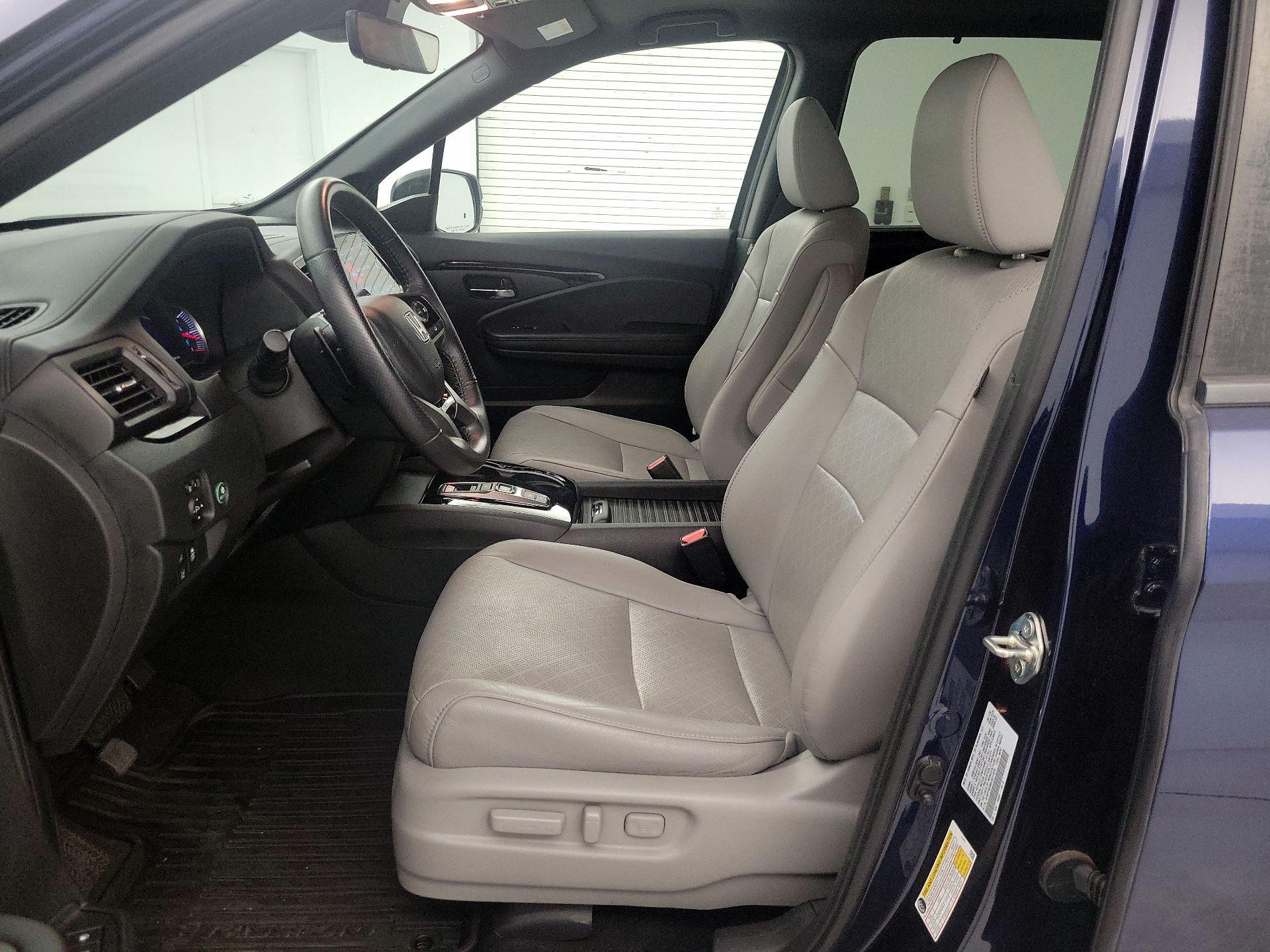 Thumbnail: 2020 Honda Passport - 11