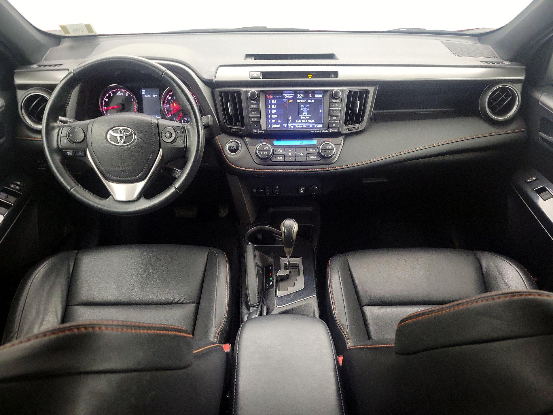 Thumbnail: 2016 Toyota RAV4 - 9