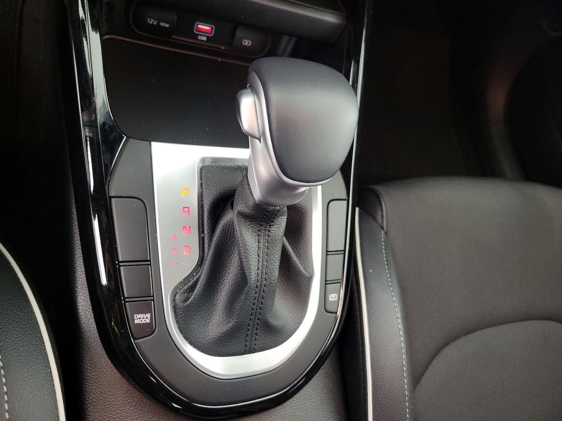 Thumbnail: 2024 Kia Forte - 17