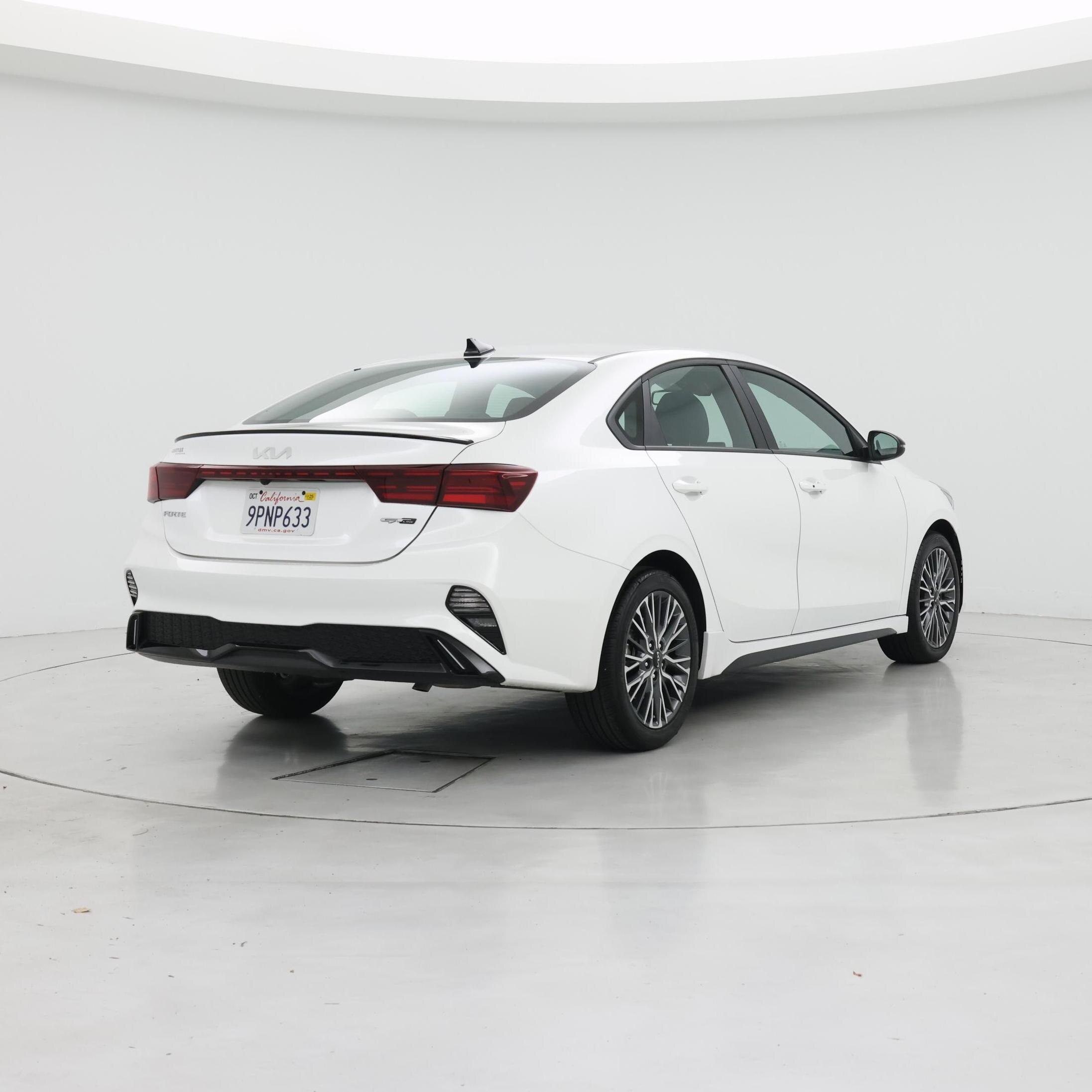 Thumbnail: 2024 Kia Forte - 8