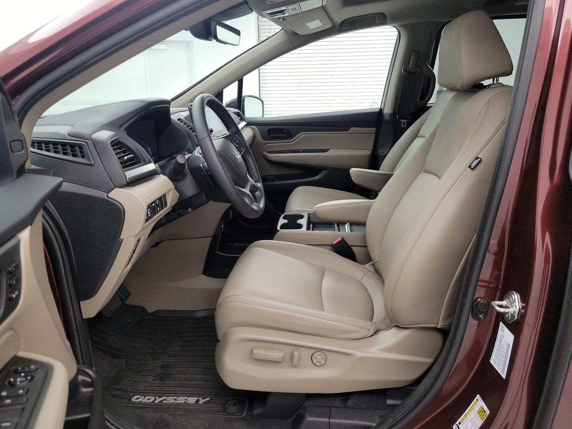 Thumbnail: 2021 Honda Odyssey - 11