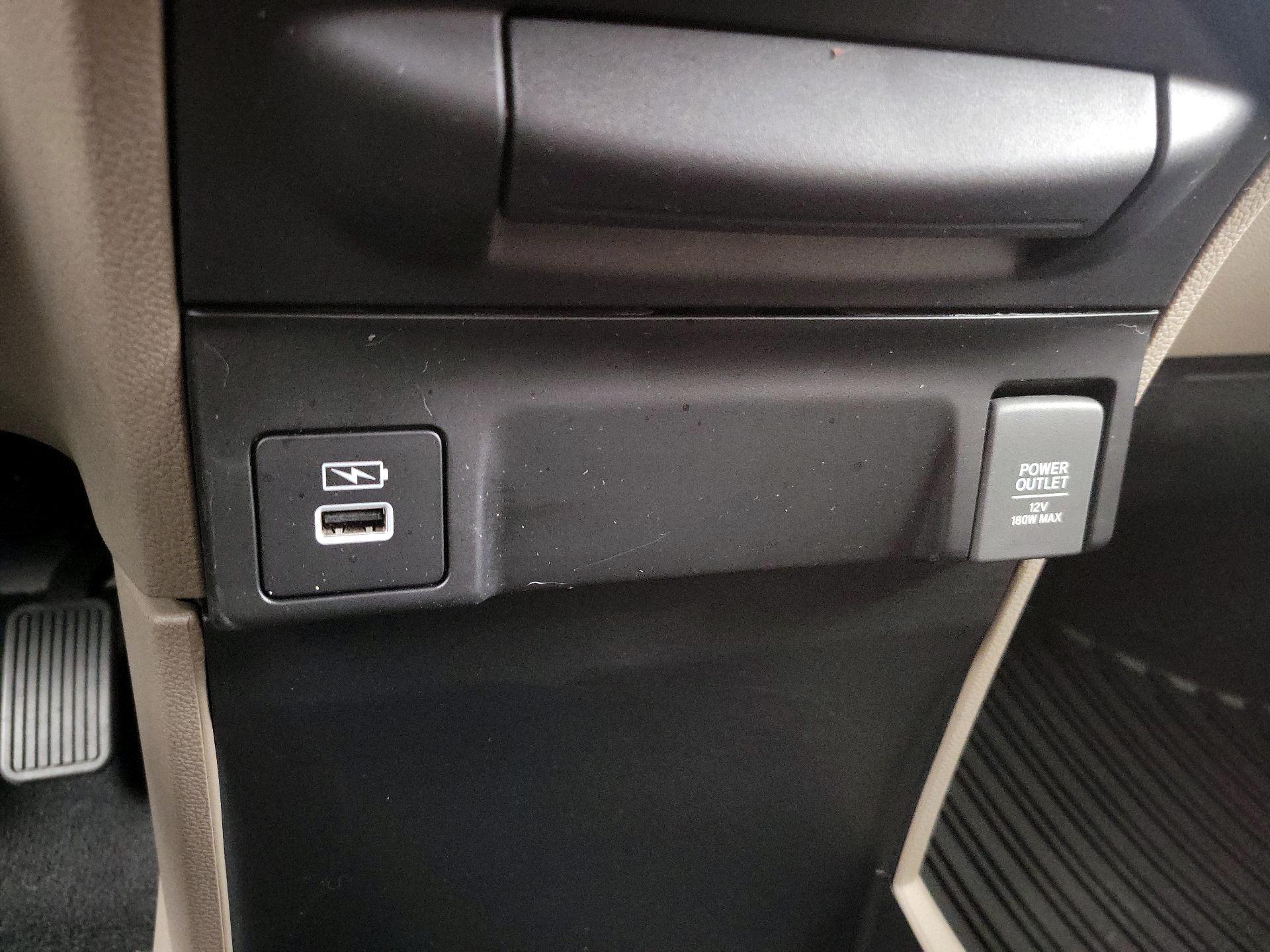 Thumbnail: 2021 Honda Odyssey - 18