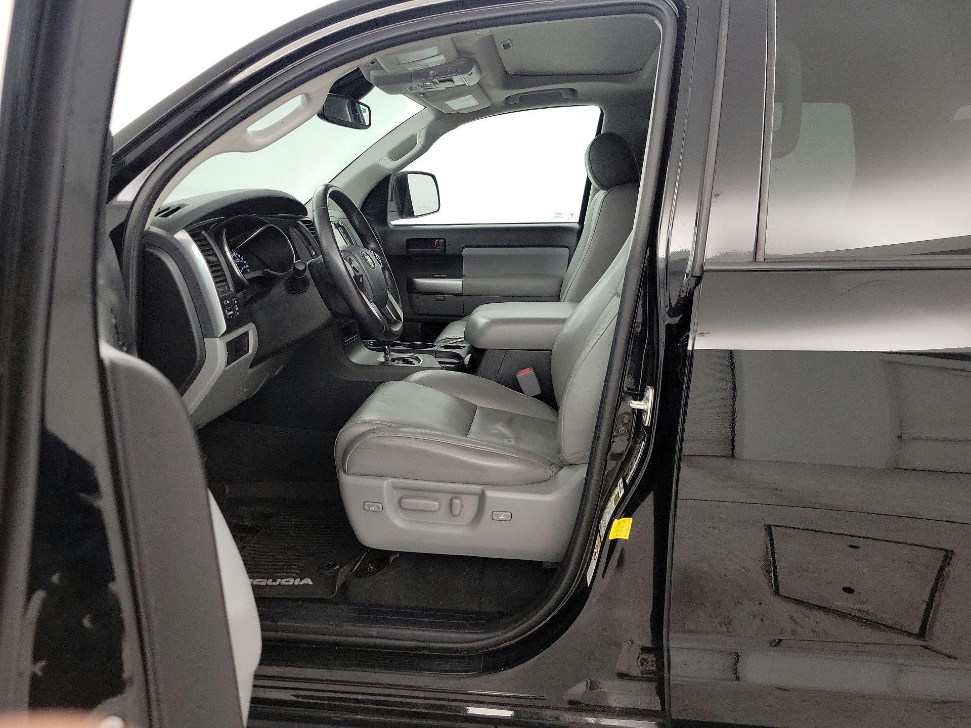 Thumbnail: 2020 Toyota Sequoia - 11