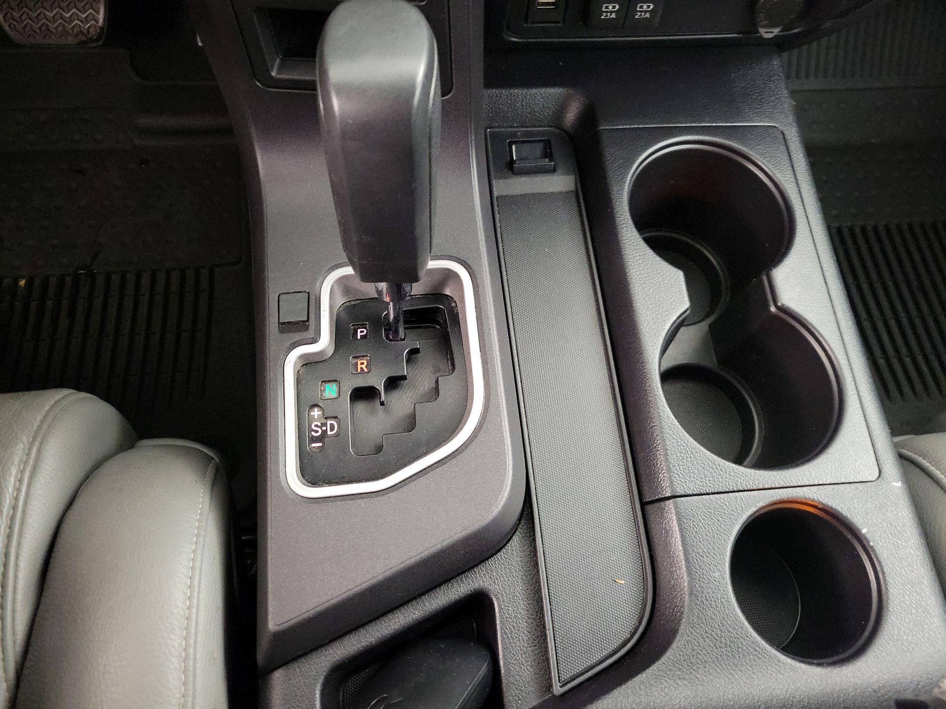 Thumbnail: 2020 Toyota Sequoia - 18