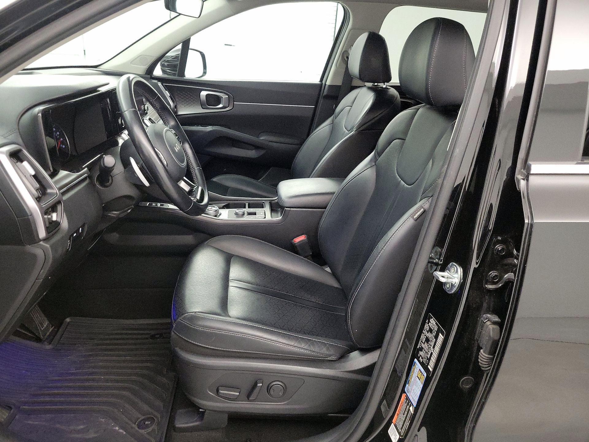 Thumbnail: 2022 Kia Sorento - 11