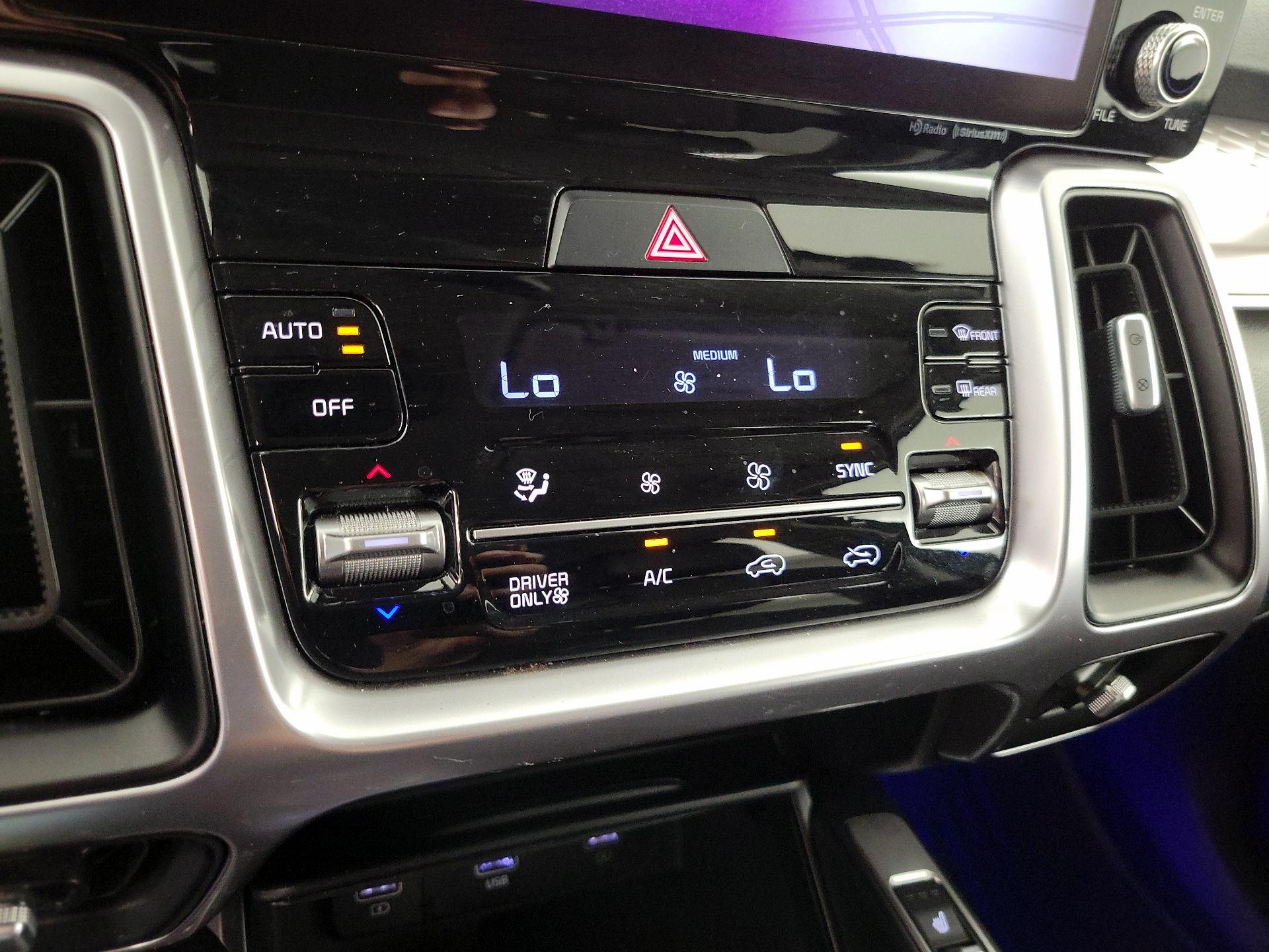 Thumbnail: 2022 Kia Sorento - 15