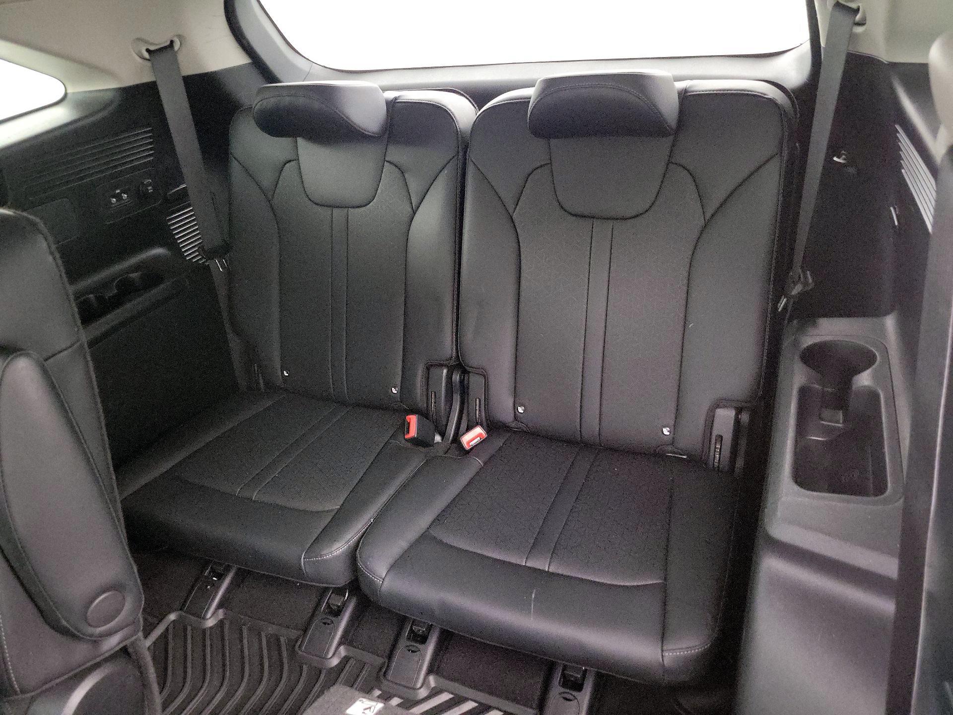 Thumbnail: 2022 Kia Sorento - 19