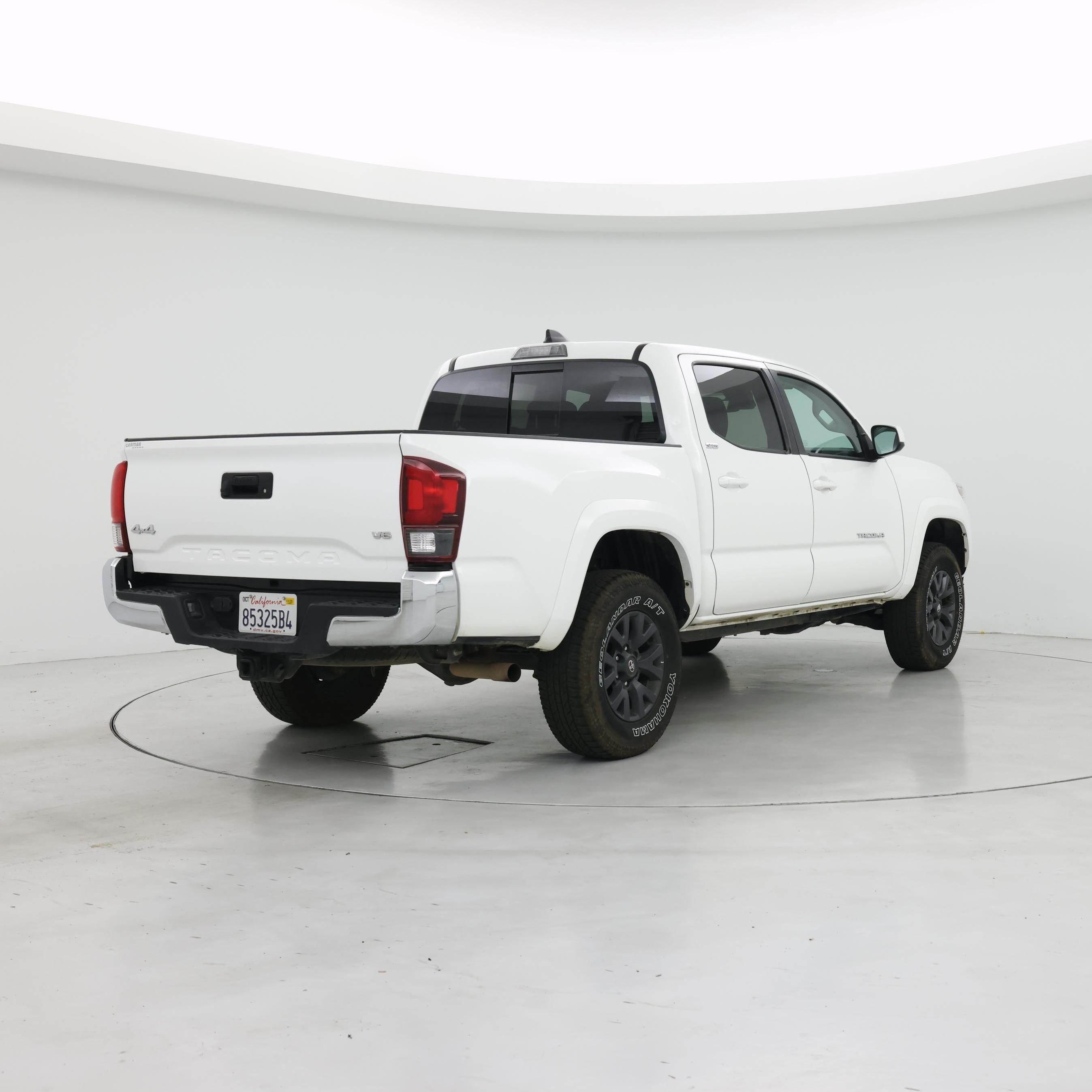 Thumbnail: 2023 Toyota Tacoma - 8