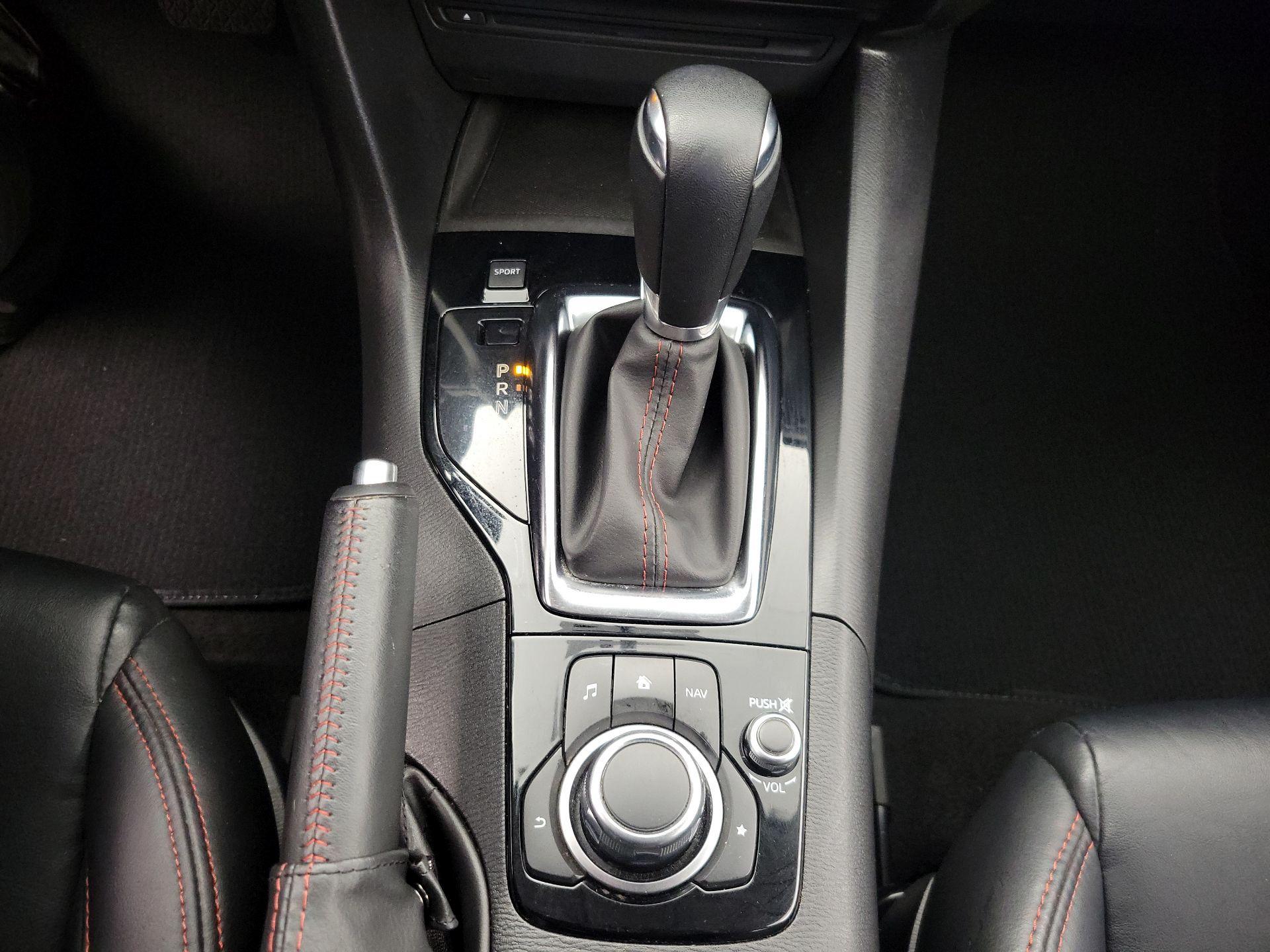 Thumbnail: 2014 Mazda Mazda3 - 18