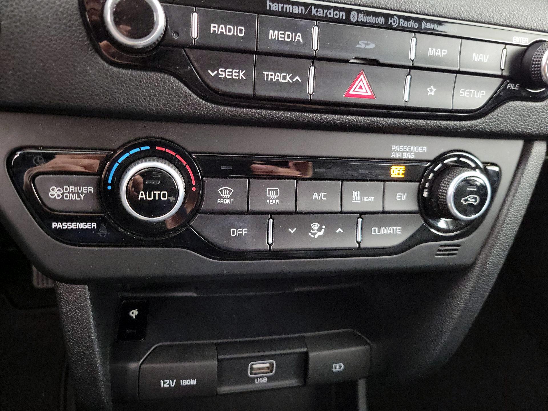 Thumbnail: 2019 Kia Niro - 17