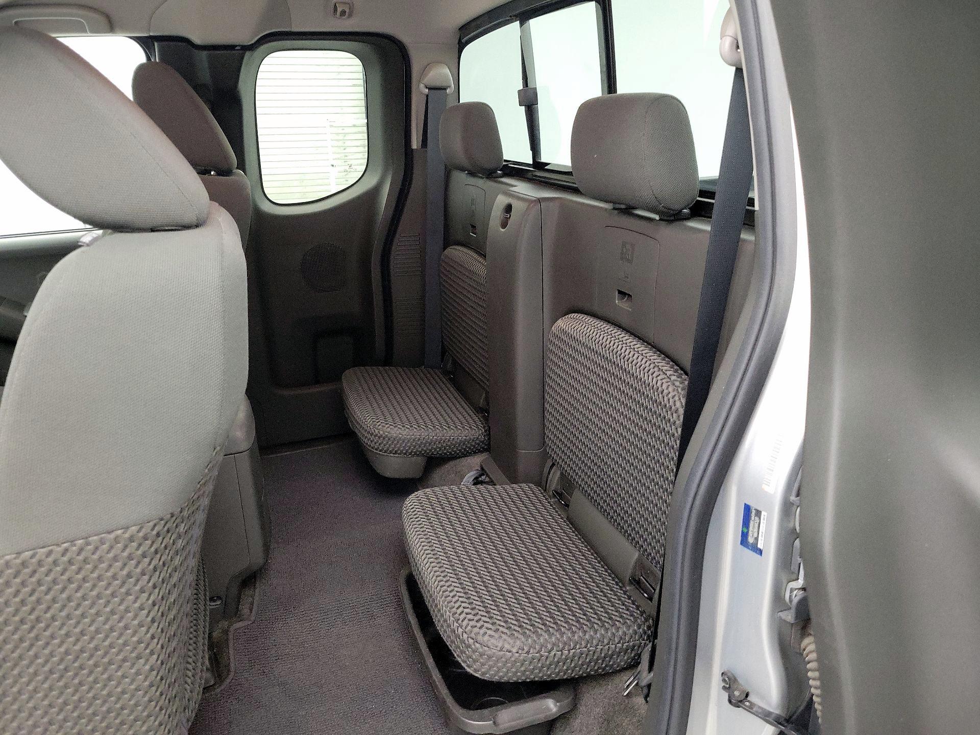 Thumbnail: 2014 Nissan Frontier - 17