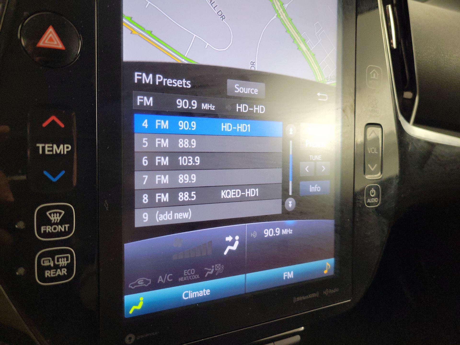 Thumbnail: 2021 Toyota Prius Prime - 15
