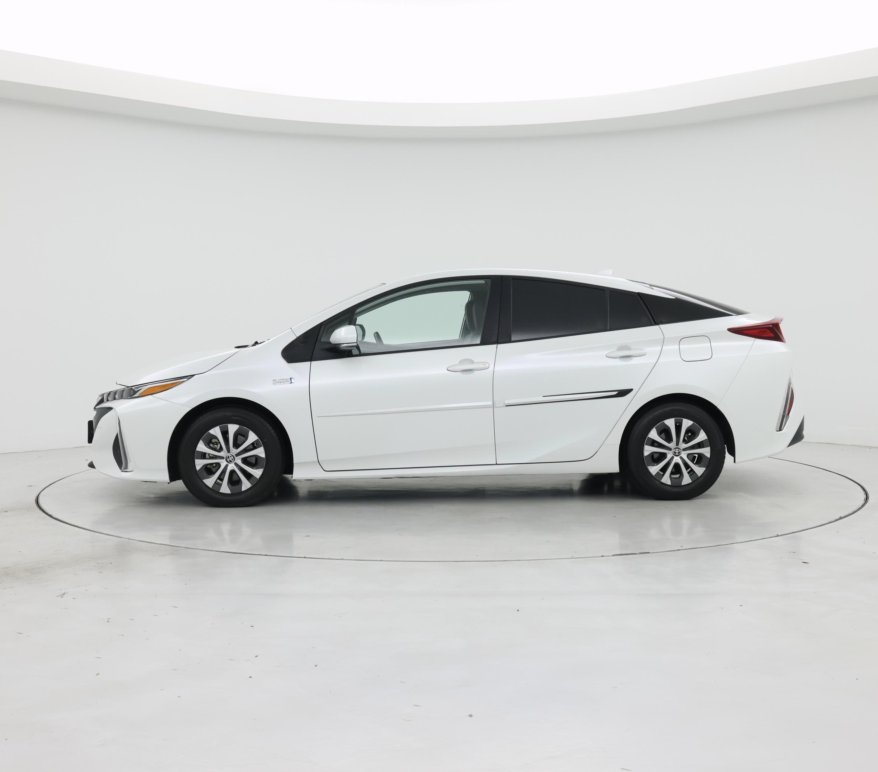 Thumbnail: 2021 Toyota Prius Prime - 3