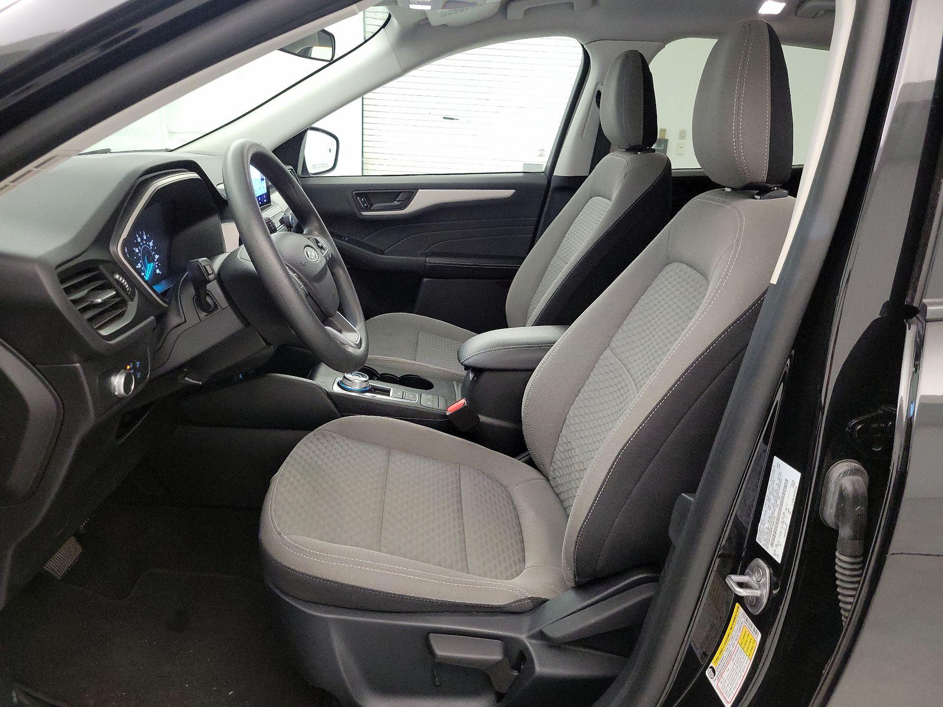 Thumbnail: 2022 Ford Escape - 11