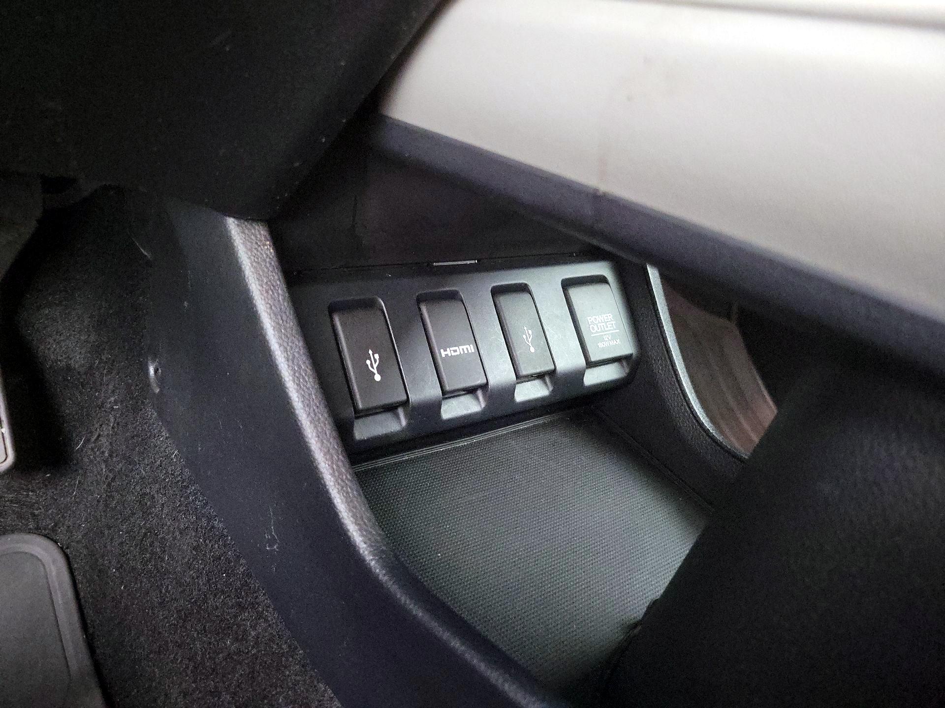 Thumbnail: 2016 Honda HR-V - 18