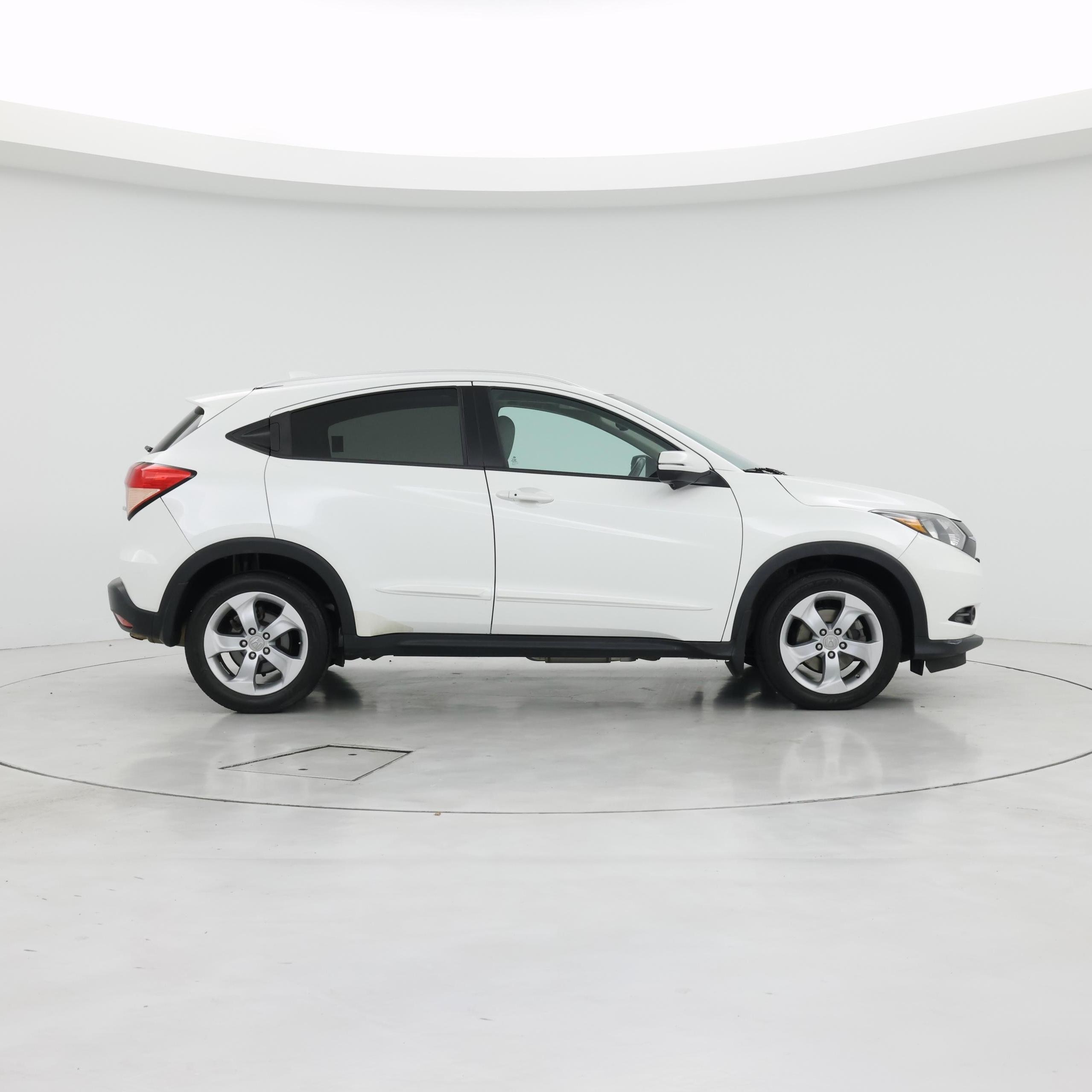 Thumbnail: 2016 Honda HR-V - 7