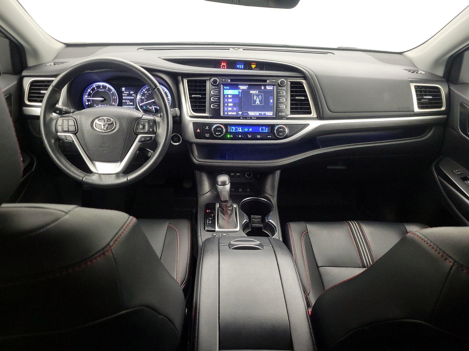 Thumbnail: 2019 Toyota Highlander - 9