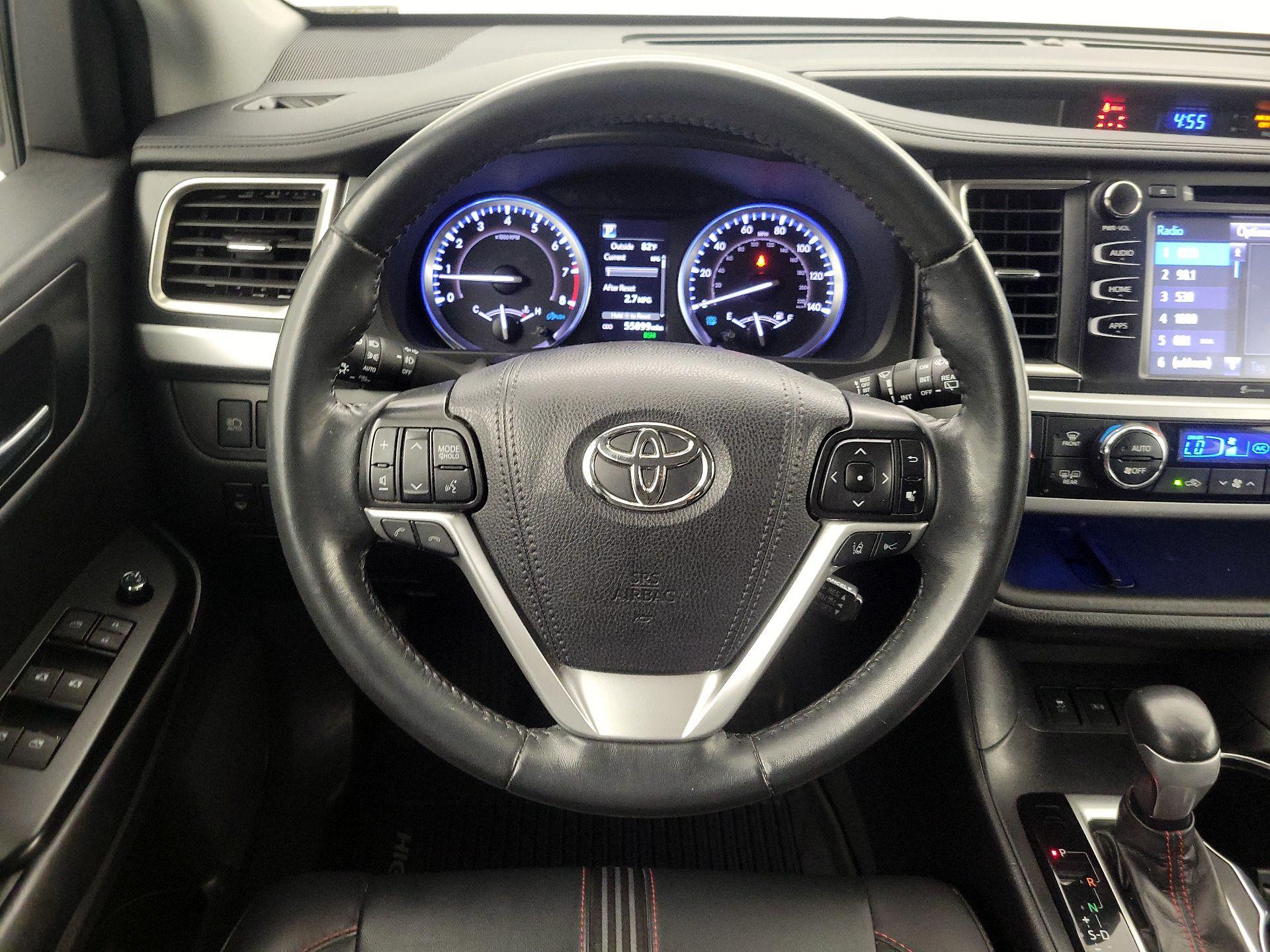 Thumbnail: 2019 Toyota Highlander - 10