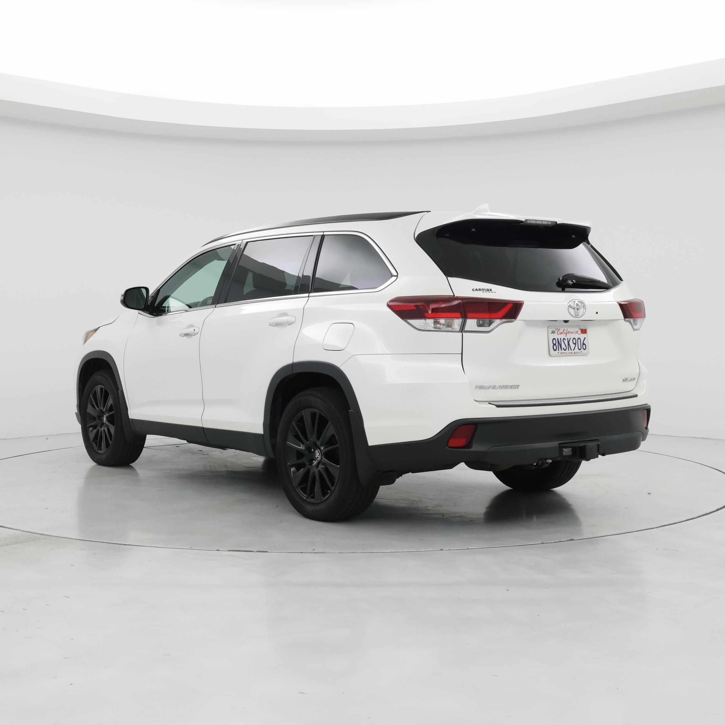 Thumbnail: 2019 Toyota Highlander - 2