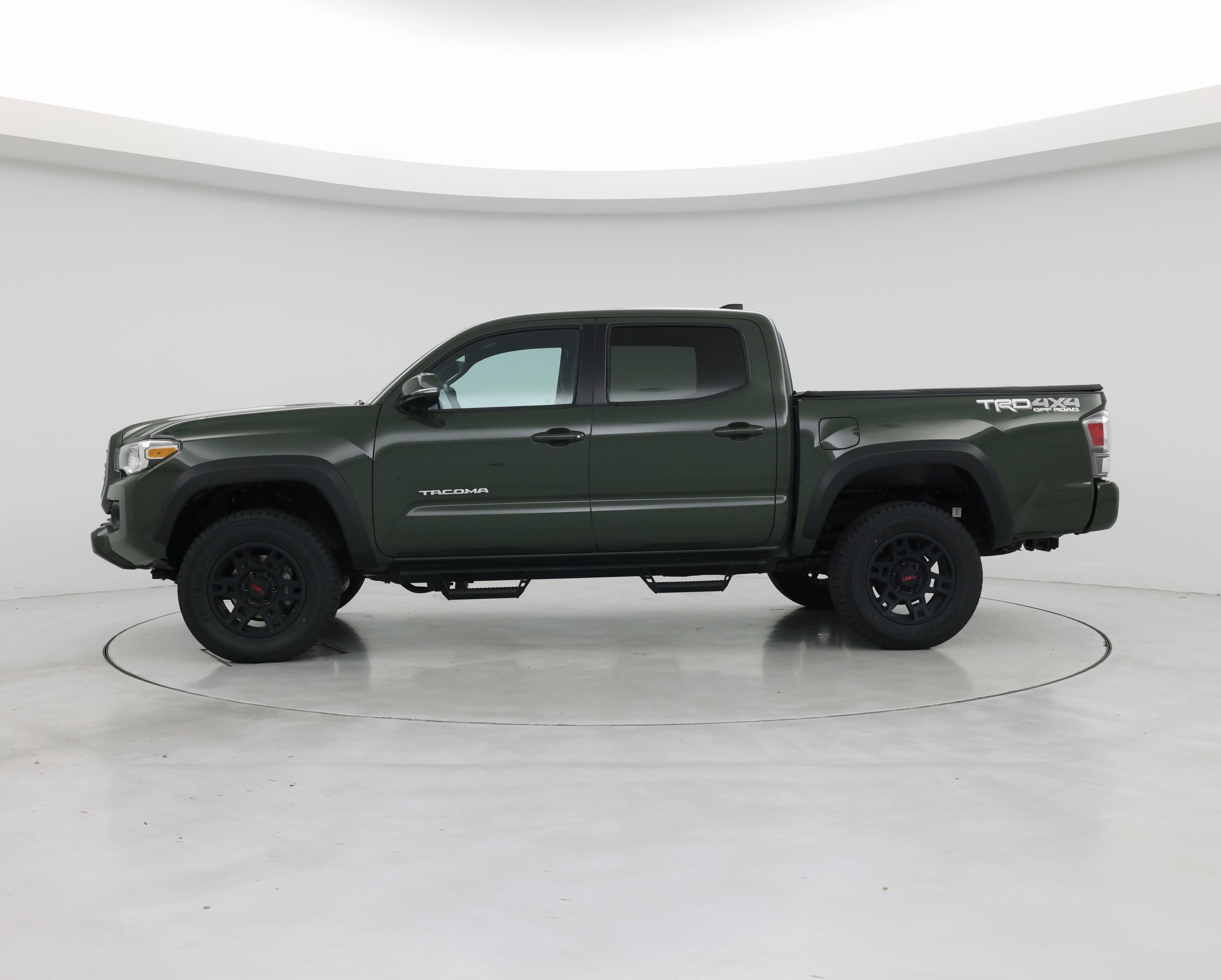 Thumbnail: 2021 Toyota Tacoma - 3